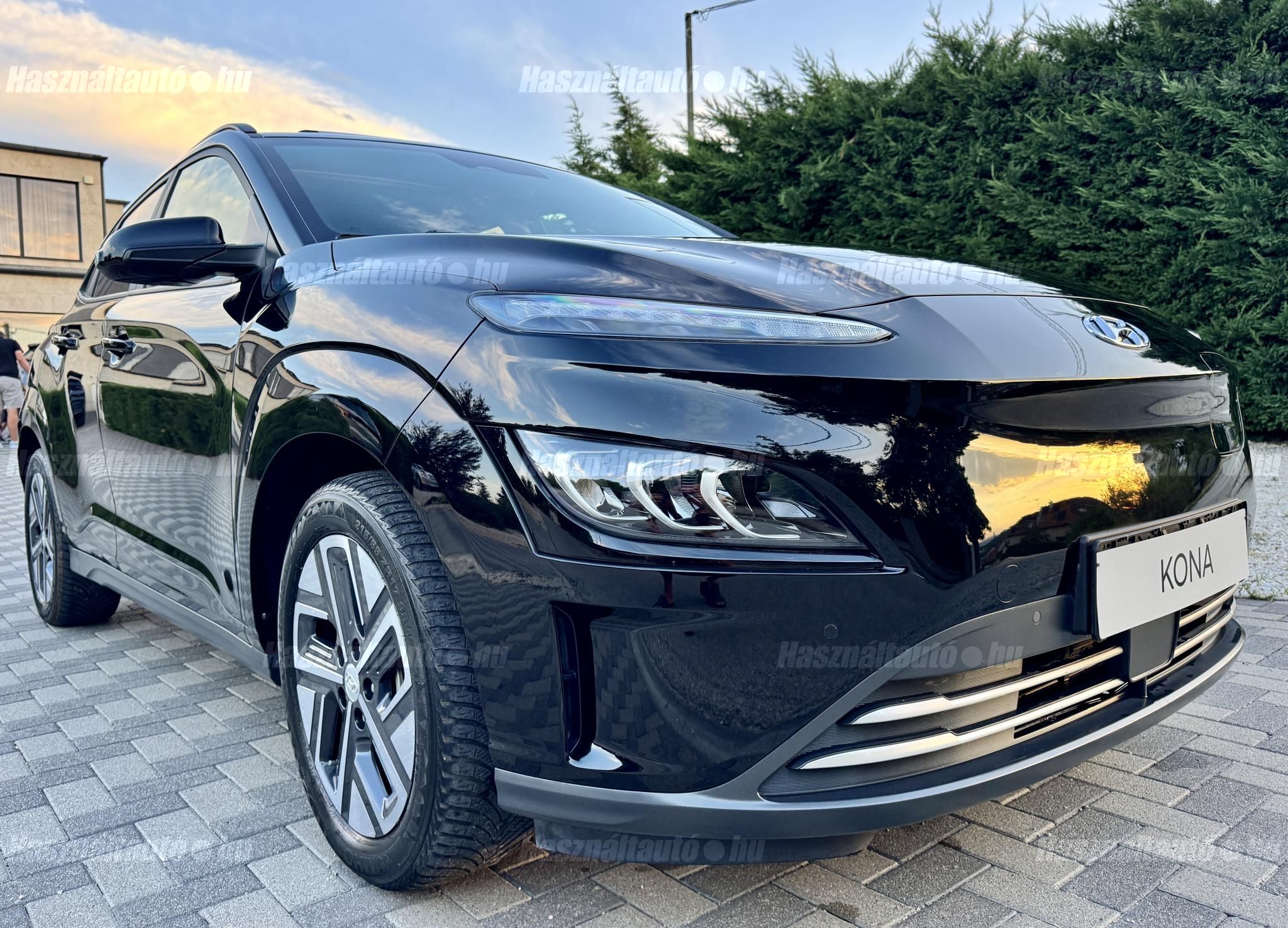 HYUNDAI KONA 2022/3 - 1