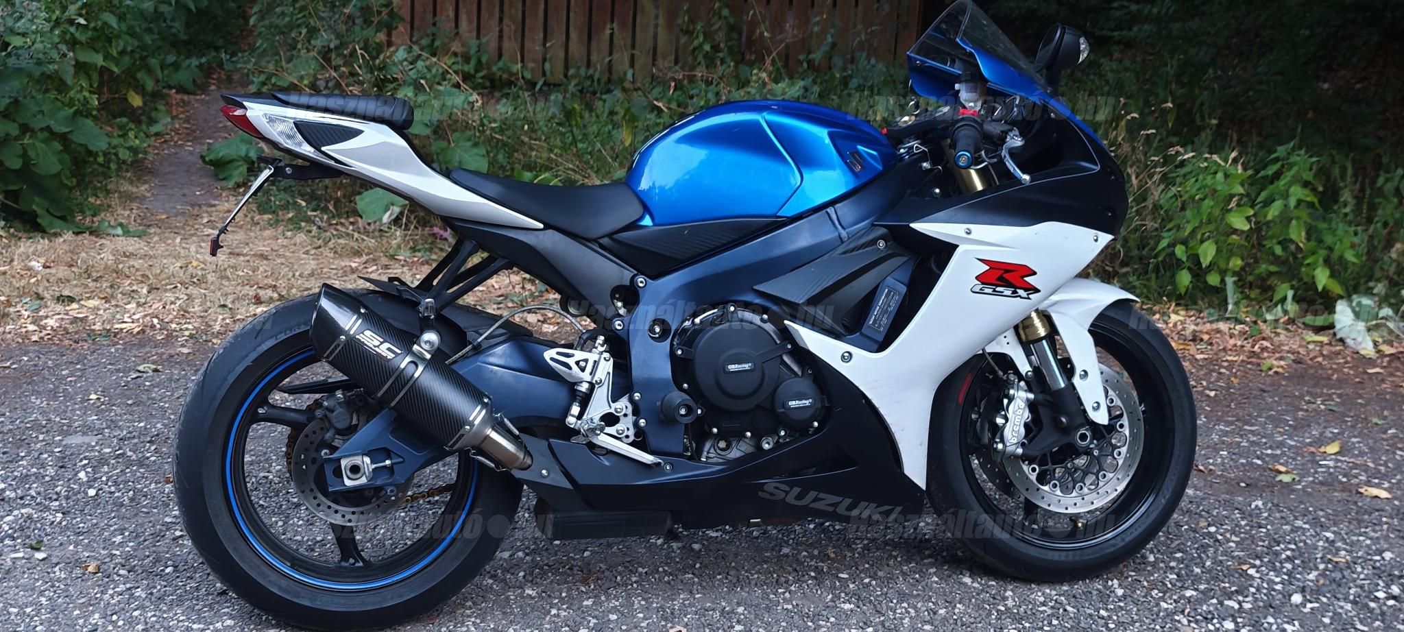 SUZUKI GSX-R 750 2013/6 - 1