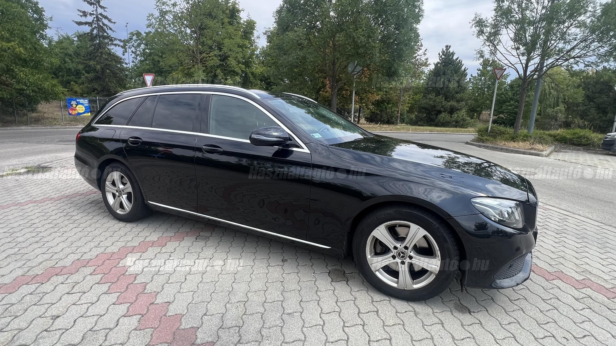 MERCEDES-BENZ E 220 2018/3 - 1