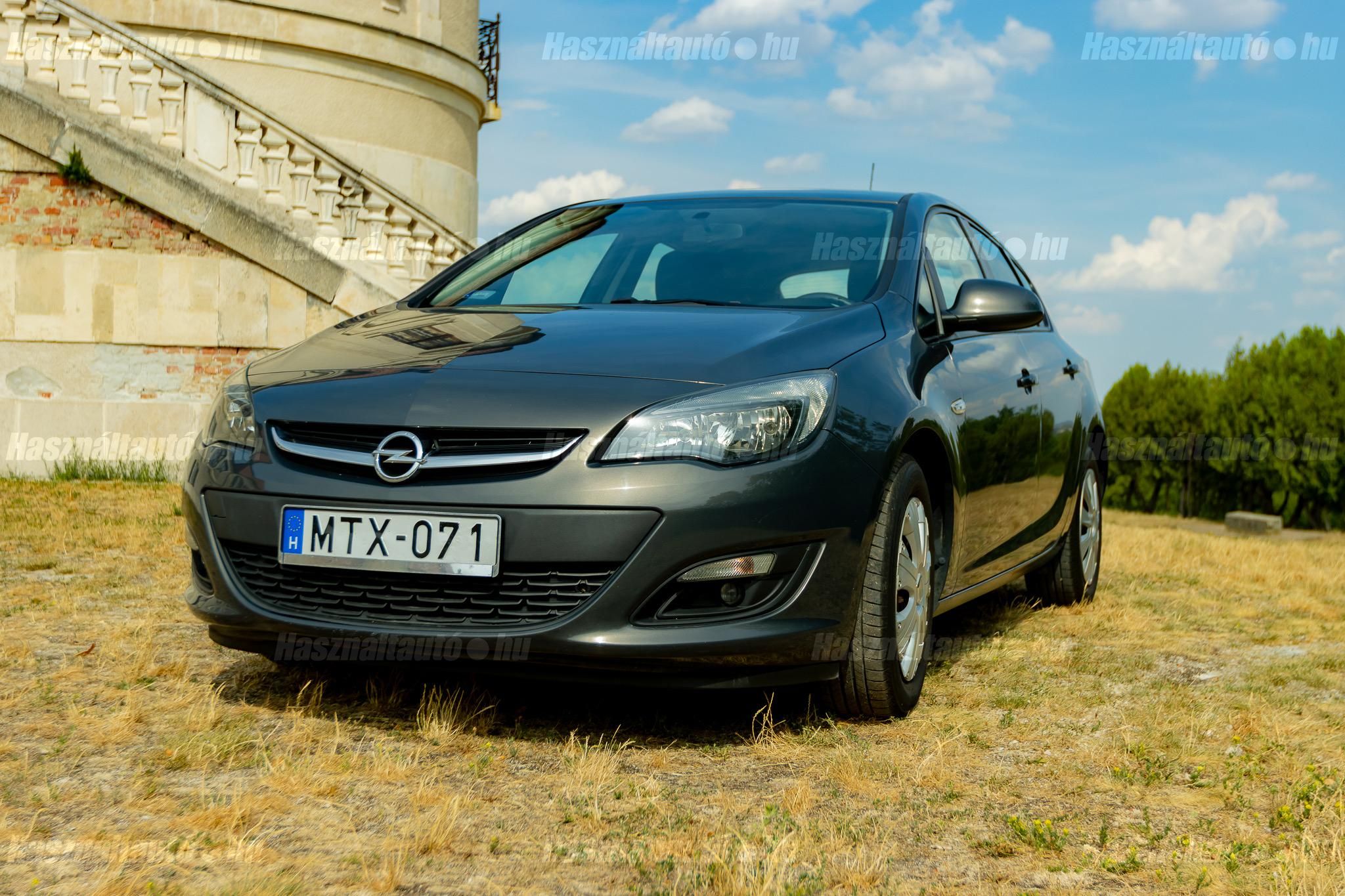 OPEL ASTRA J 2014/6 - 1