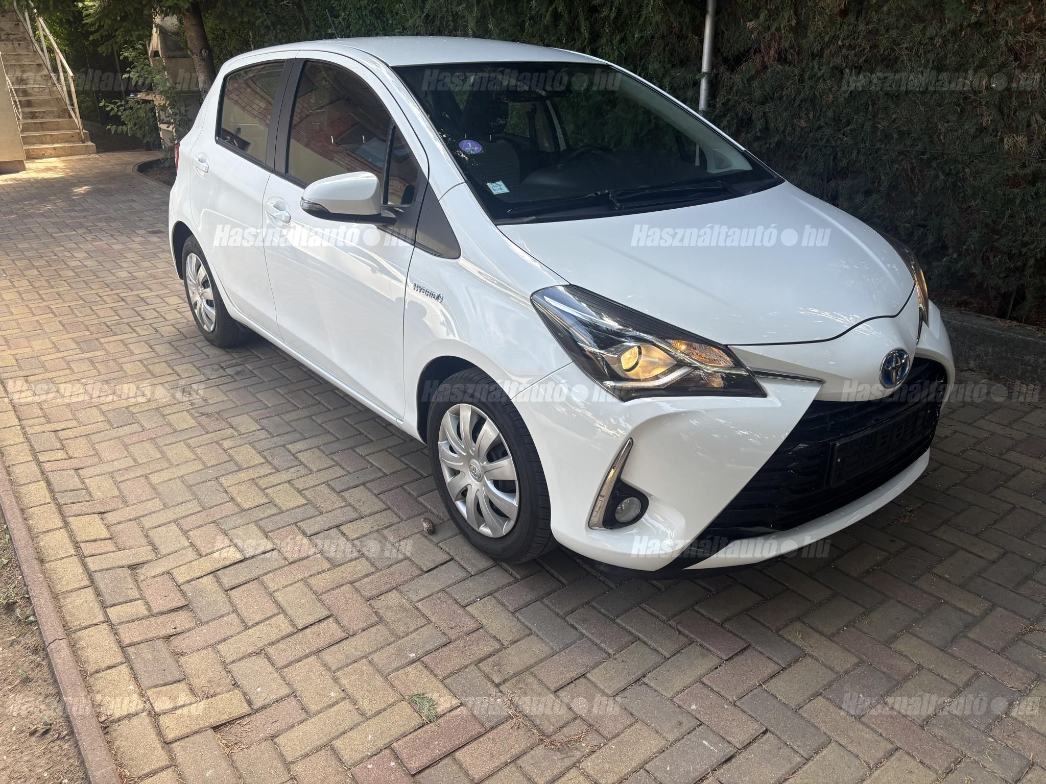 TOYOTA YARIS 2019/4 - 1