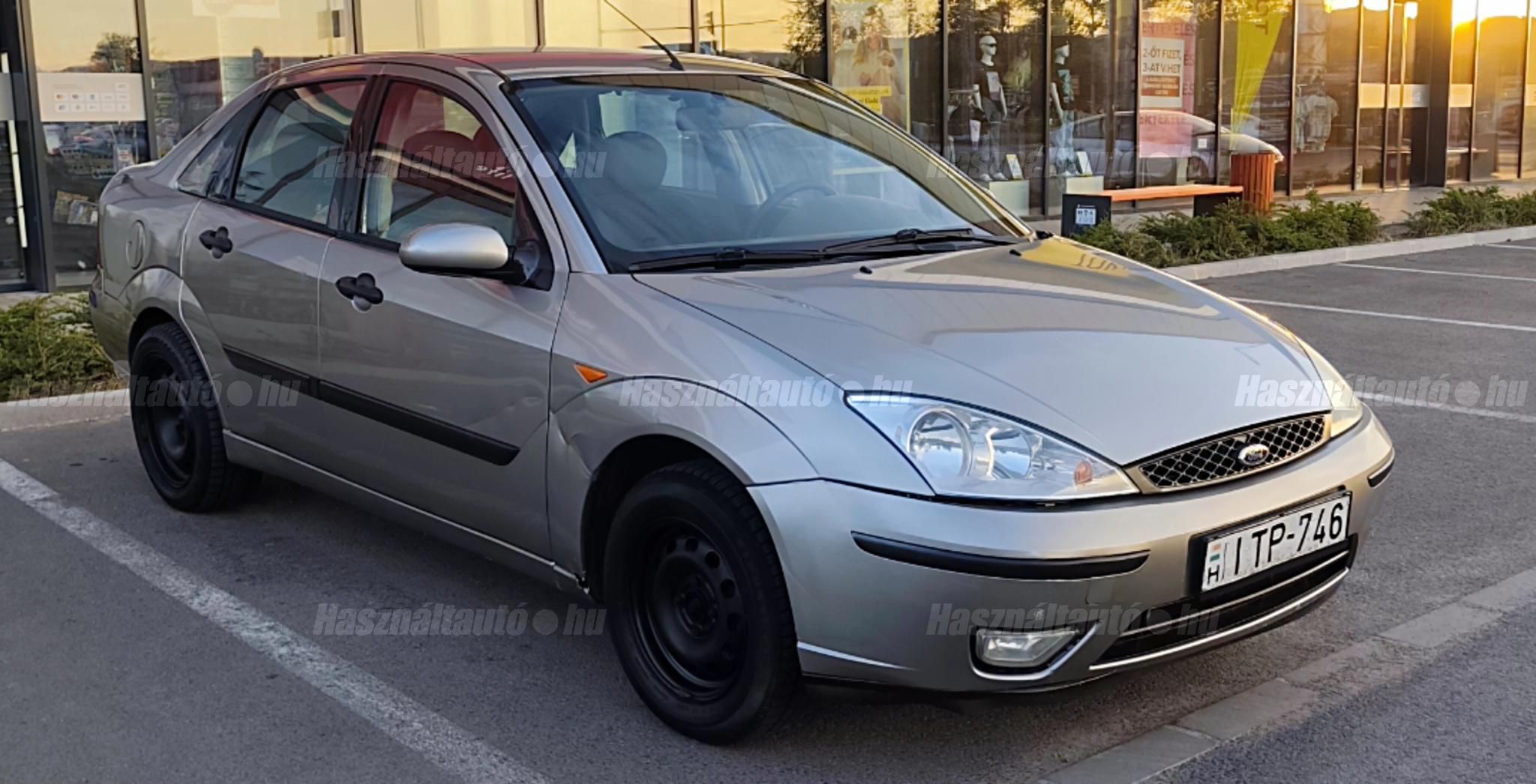 FORD FOCUS 2003/10 - 1
