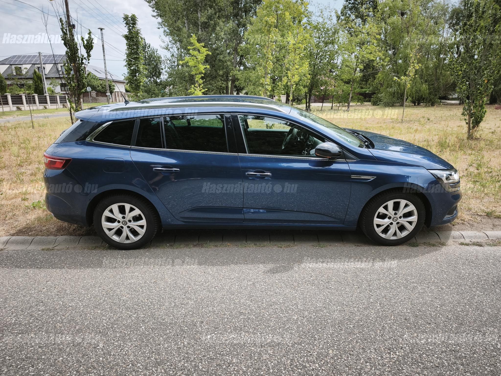 RENAULT MEGANE 2020/3 - 1