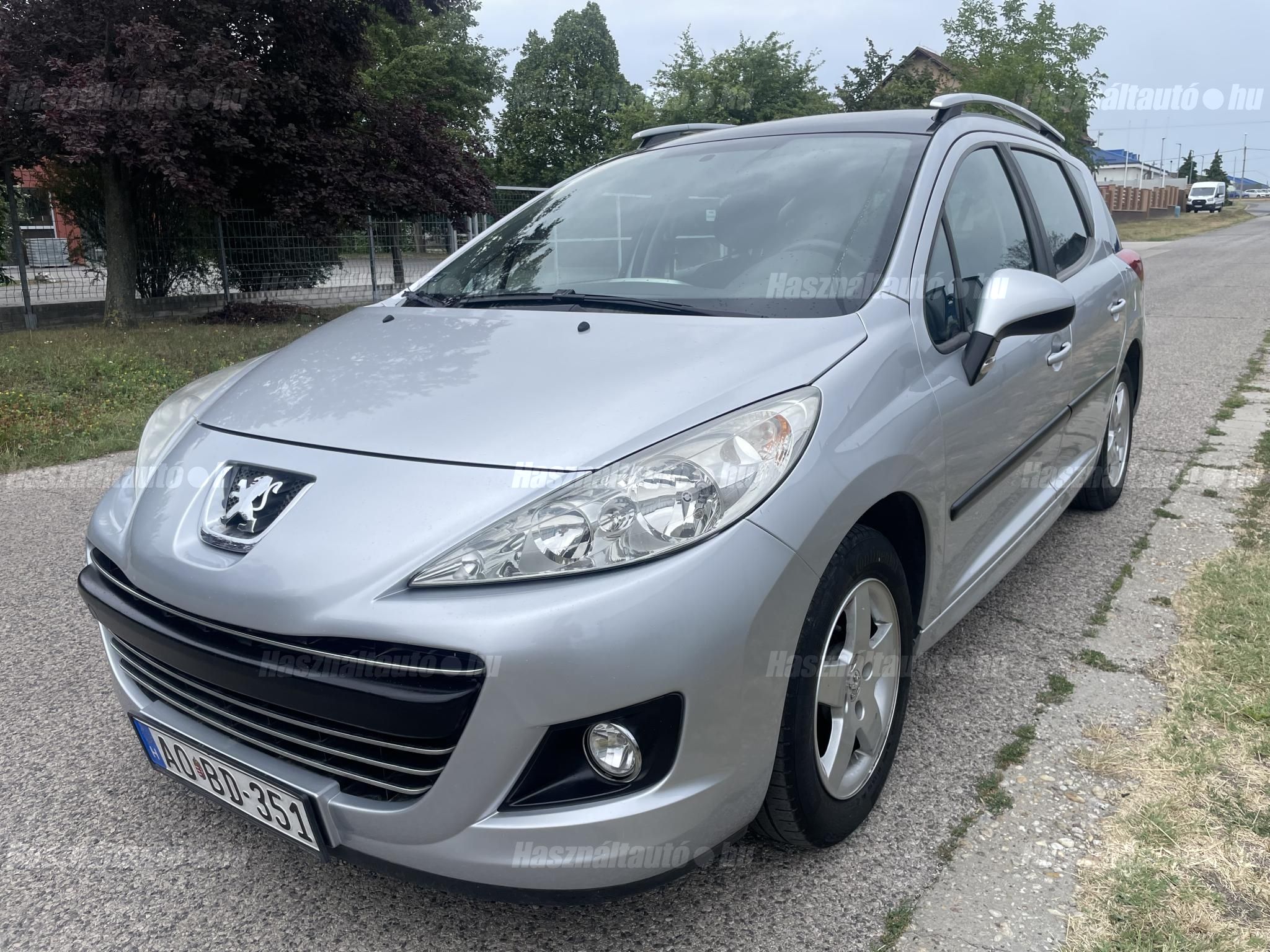 PEUGEOT 207 2010/9 - 1