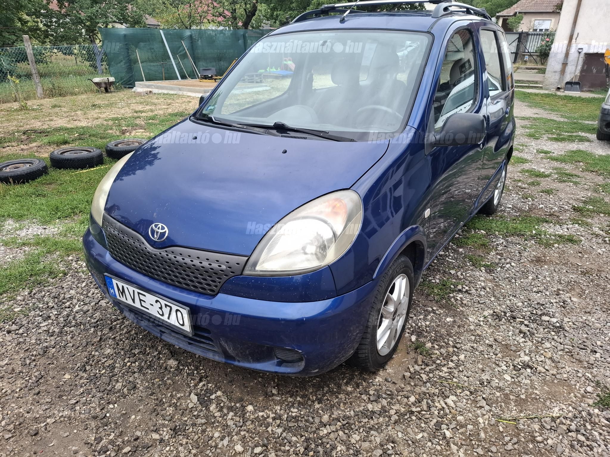 TOYOTA YARIS VERSO 1999/12 - 1