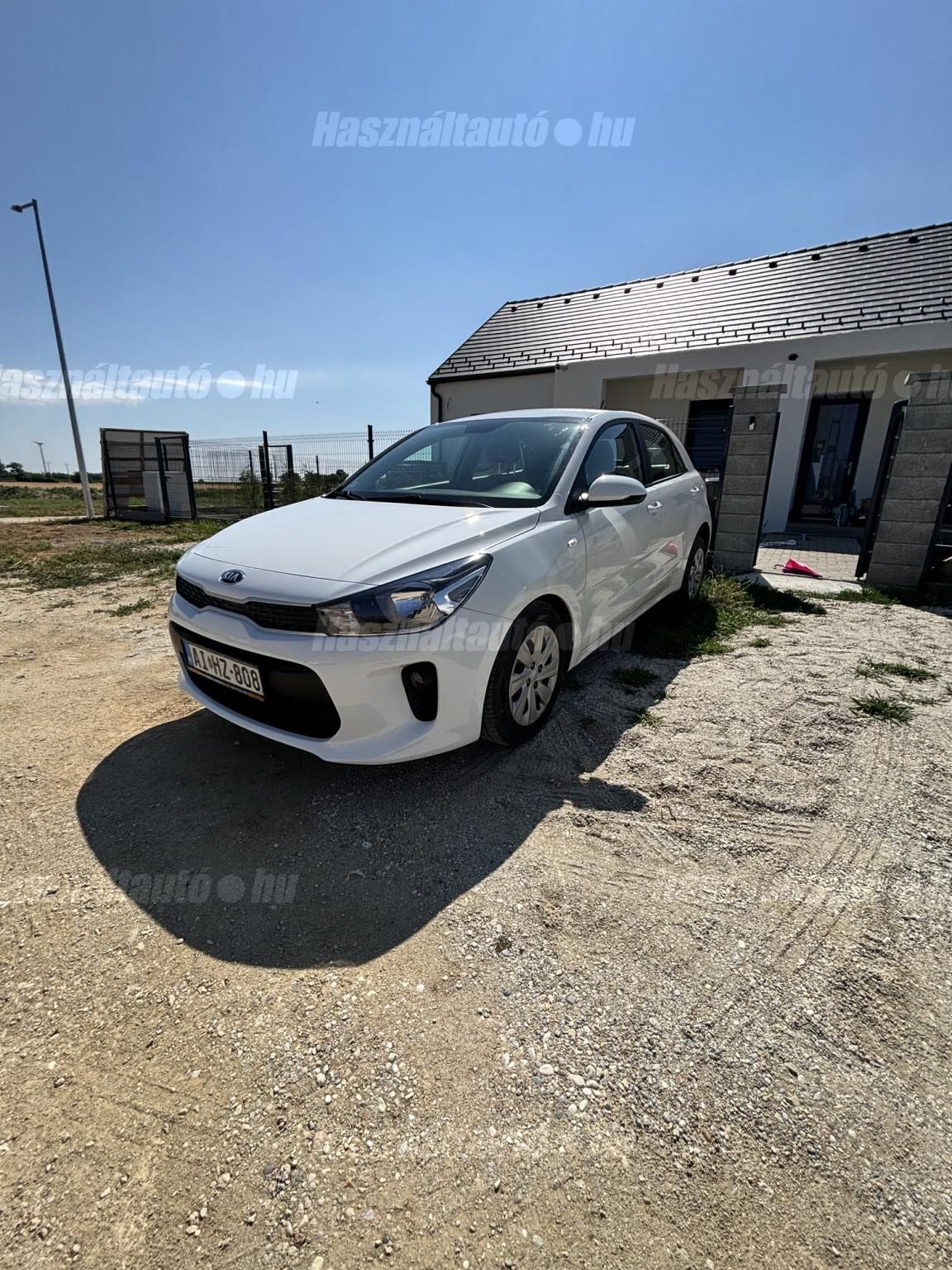 KIA RIO 2018 - 1