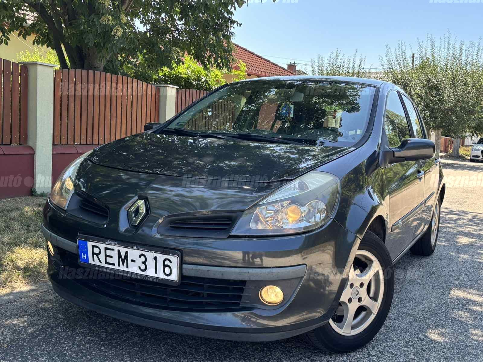RENAULT CLIO 2006/5 - 1