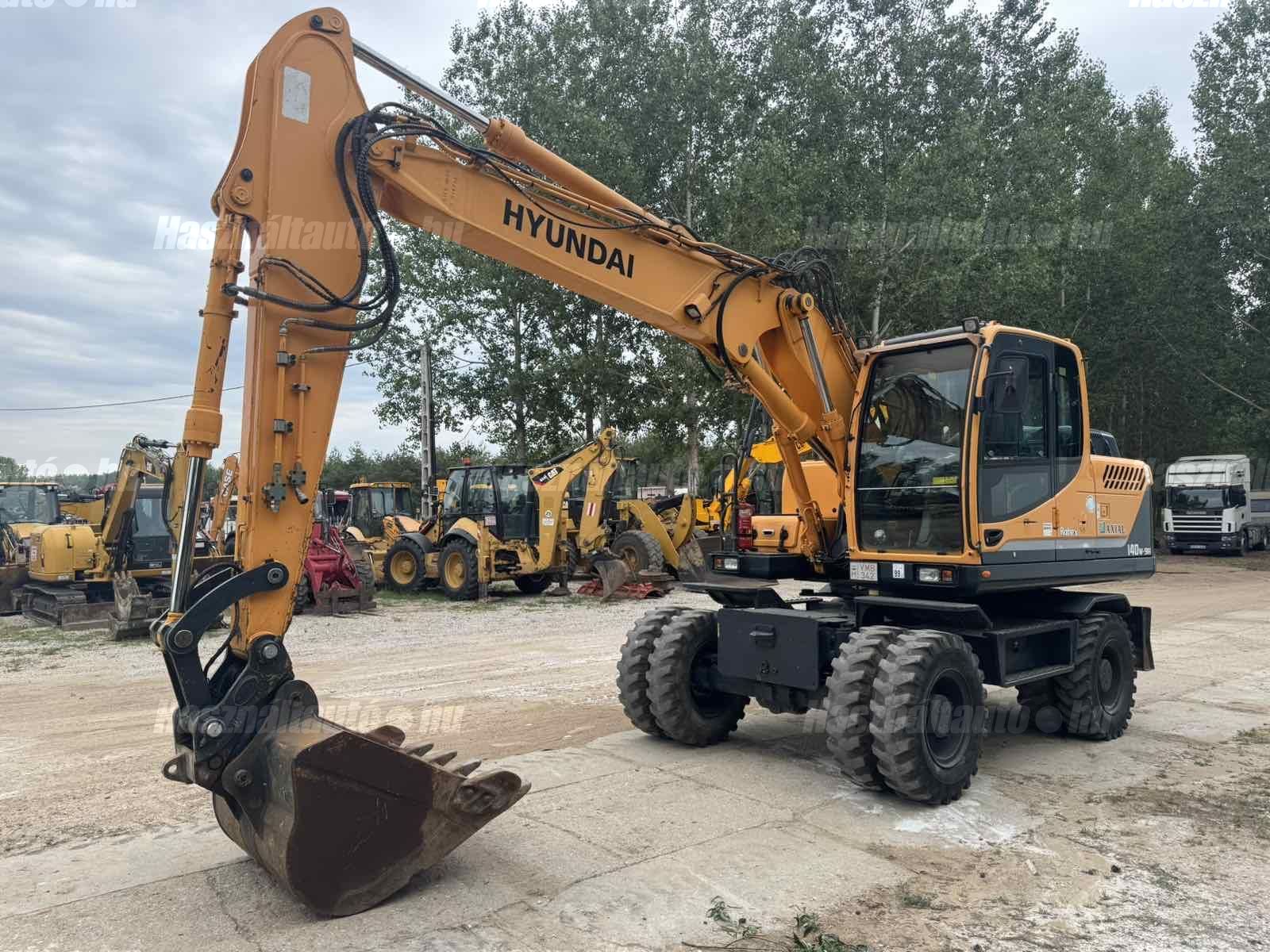 HYUNDAI 2014 - 1