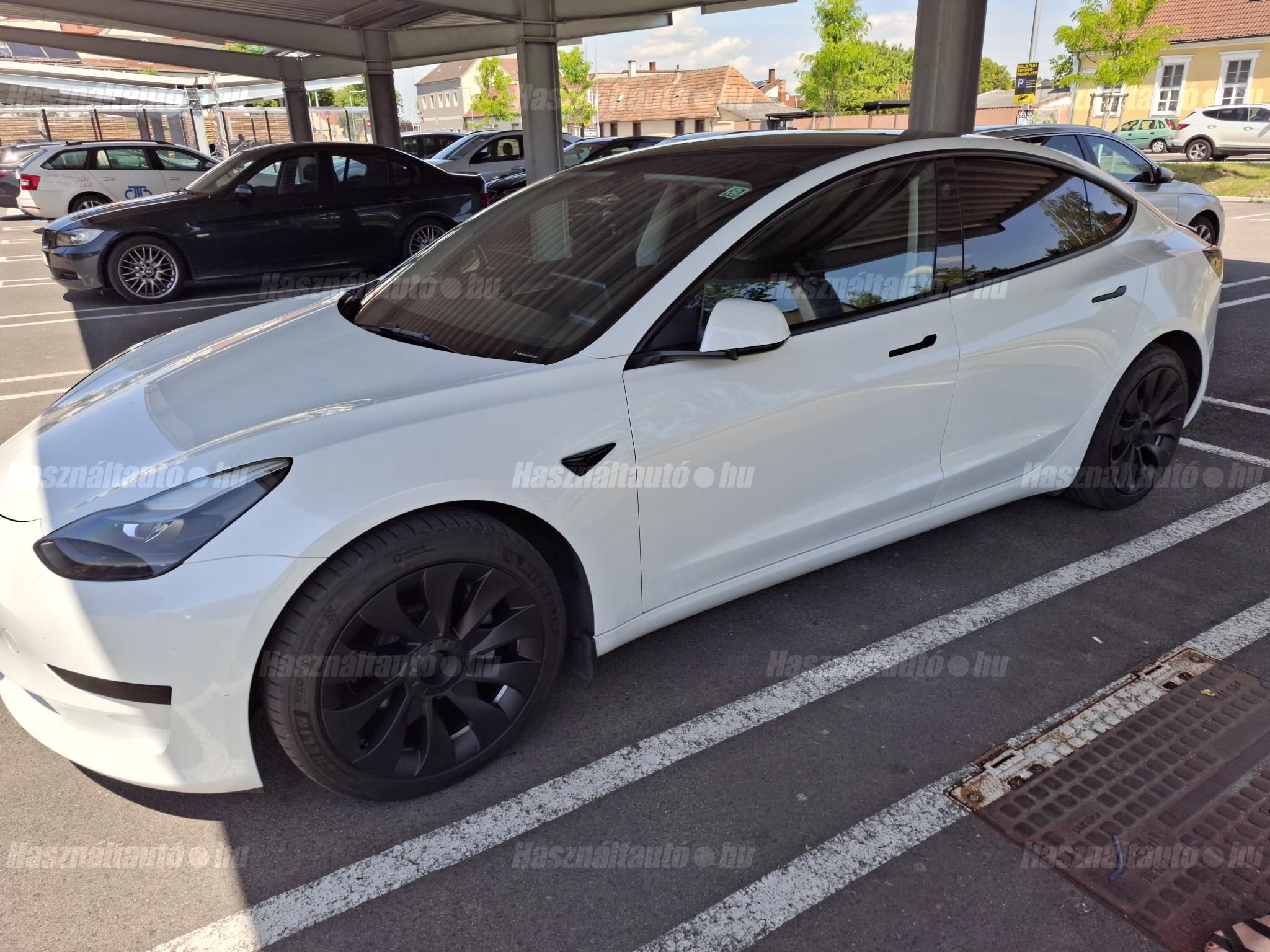 TESLA MODEL 3 2021/6 - 1
