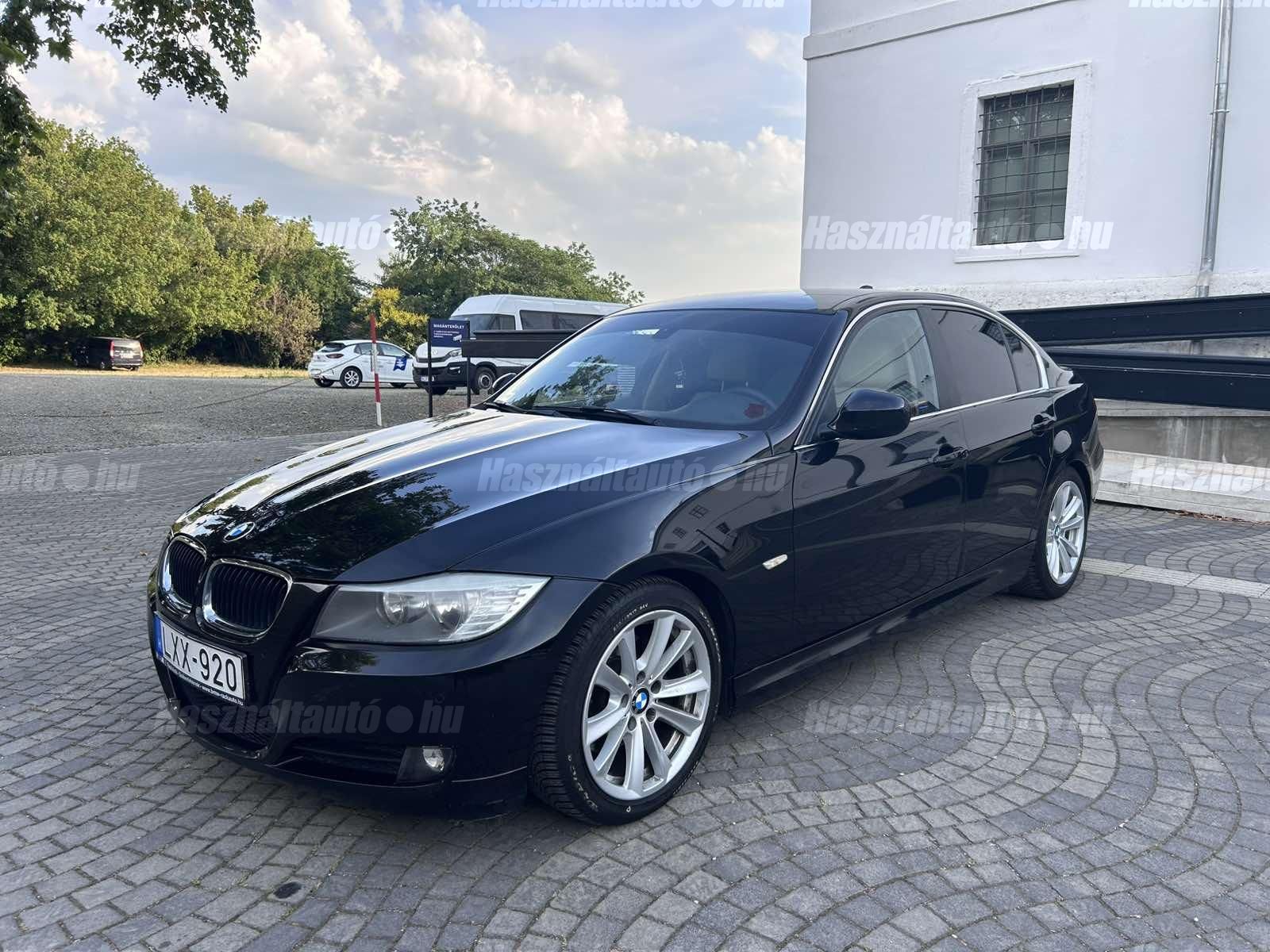 BMW 320 2010/8 - 1