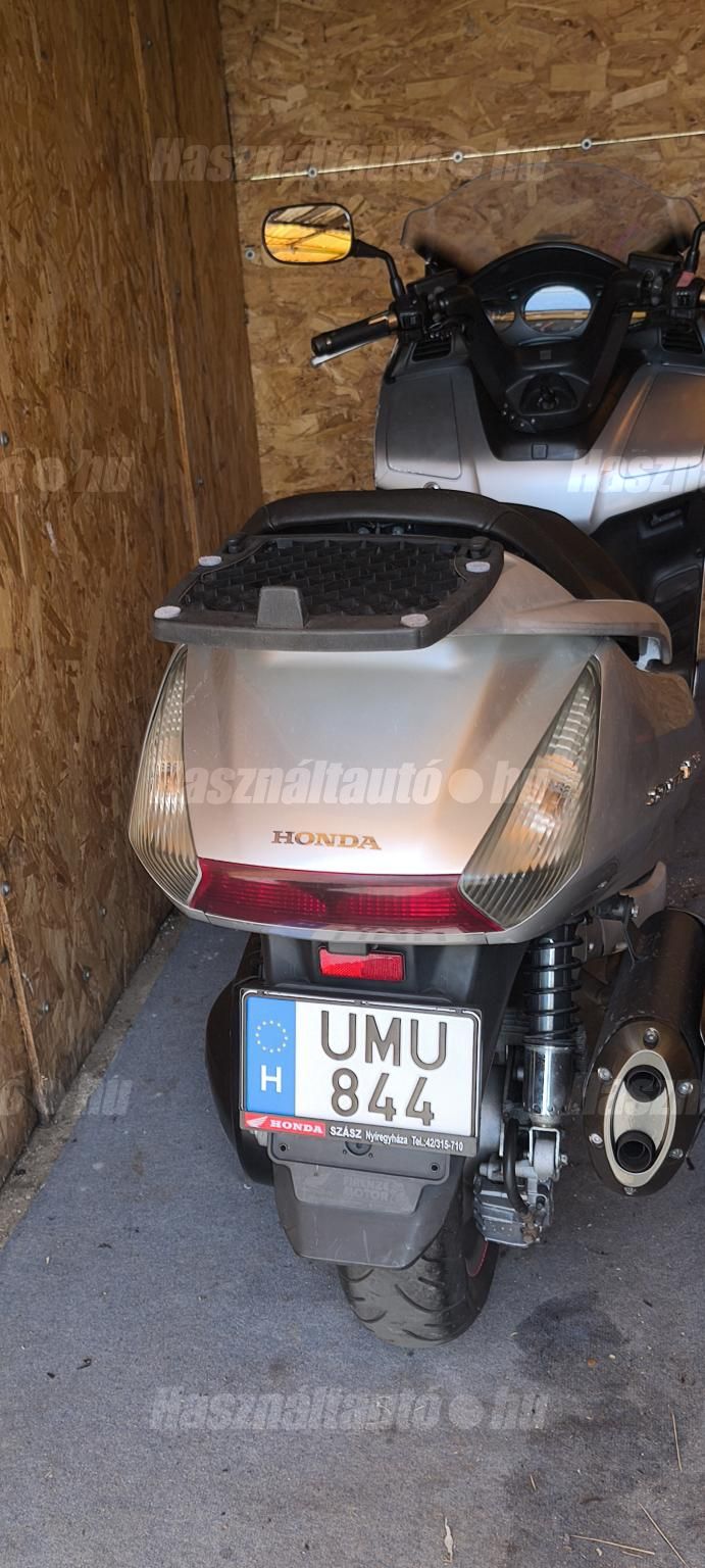 HONDA SILVER WING 600 2002/9 - 1