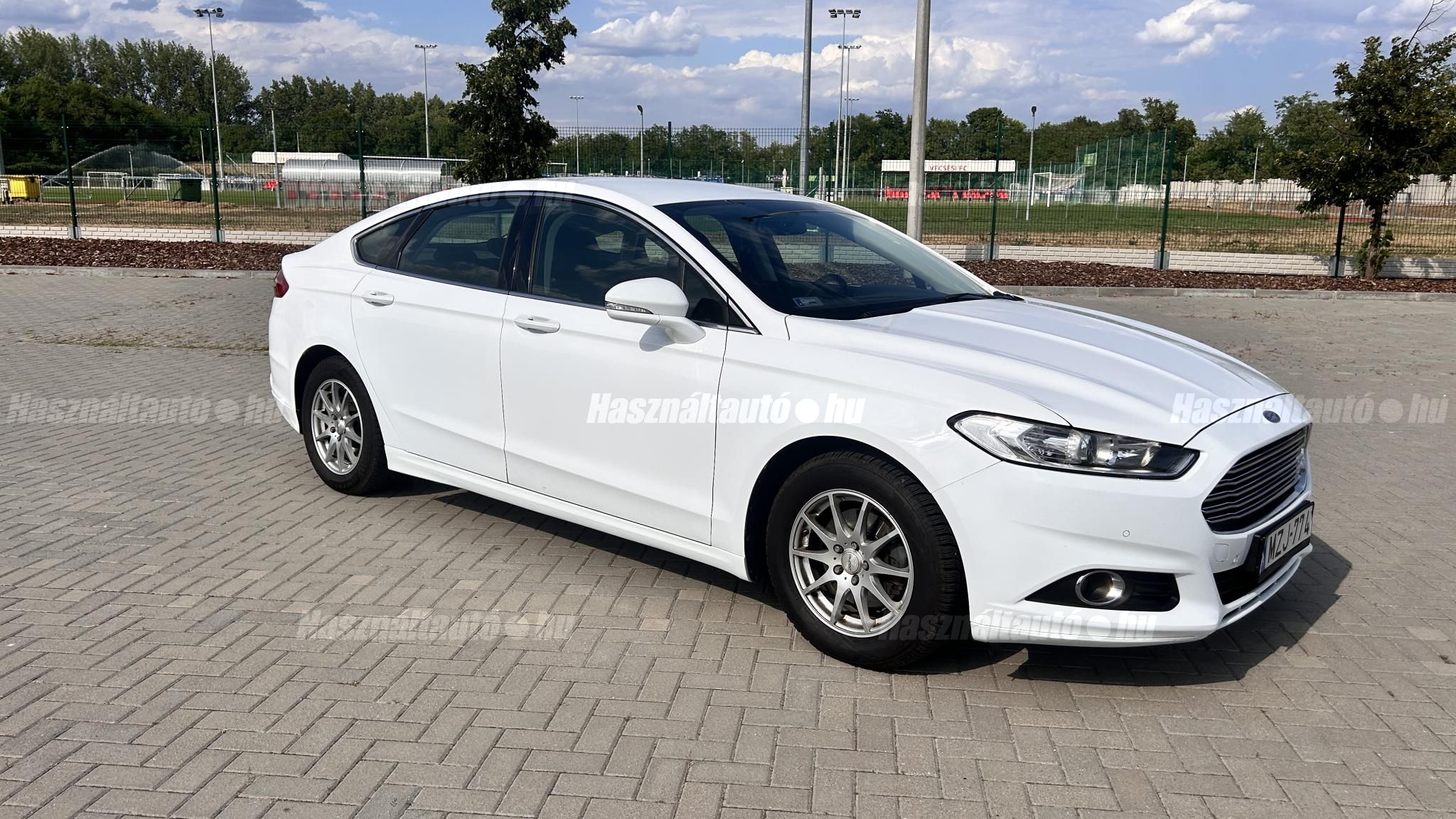 FORD MONDEO 2015/6 - 1