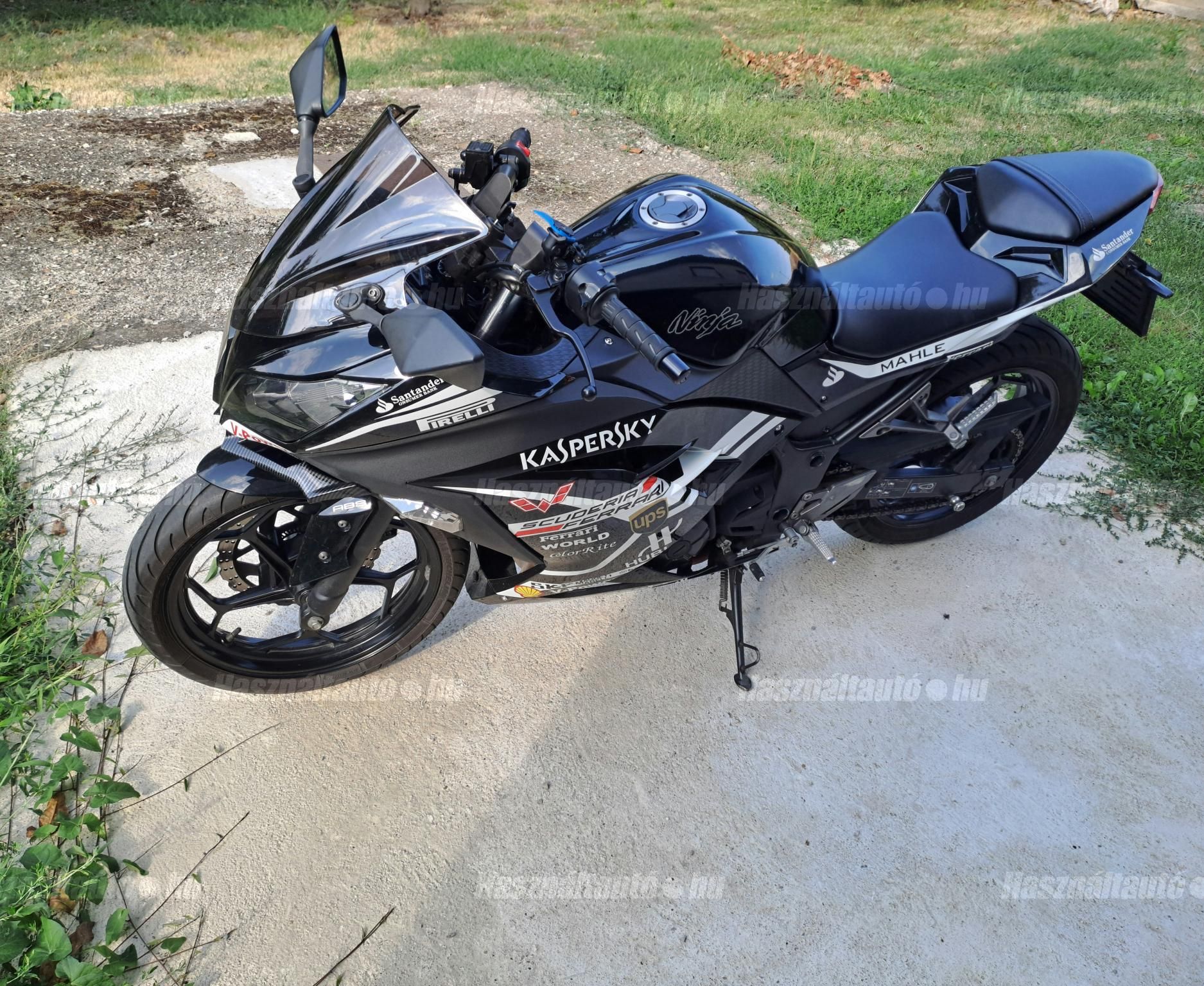 KAWASAKI NINJA 300 2013 - 1