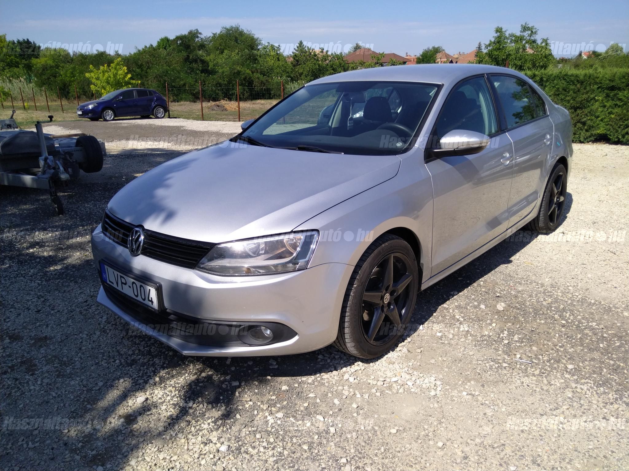 VOLKSWAGEN JETTA 2011 - 1