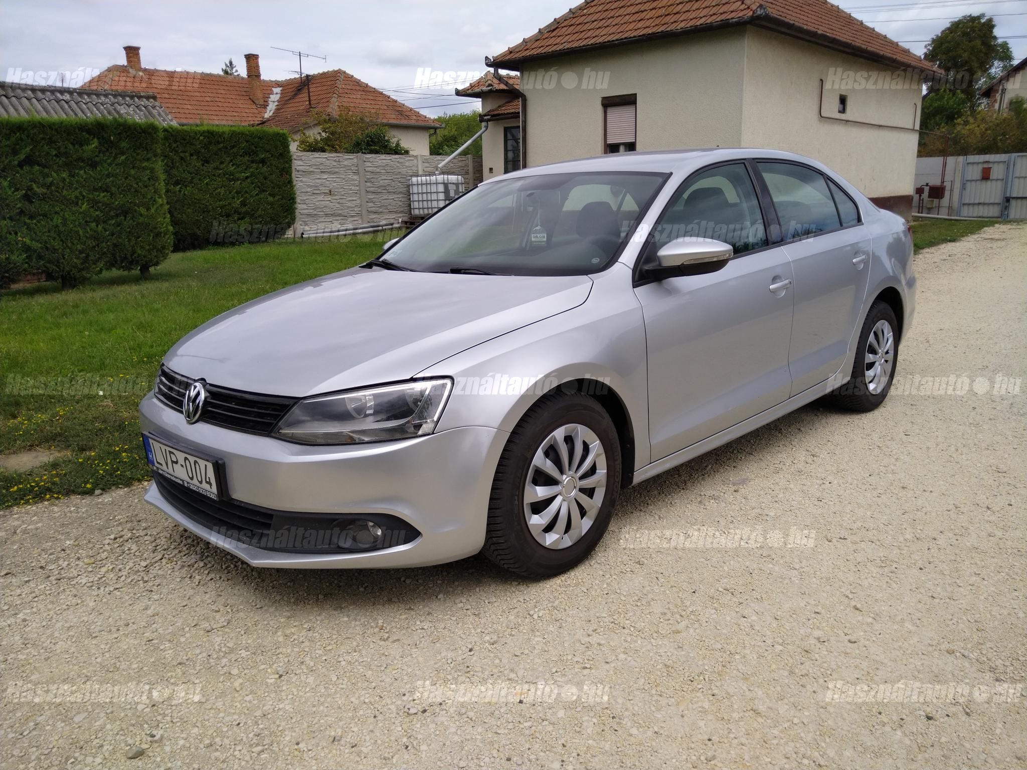 VOLKSWAGEN JETTA 2011 - 1