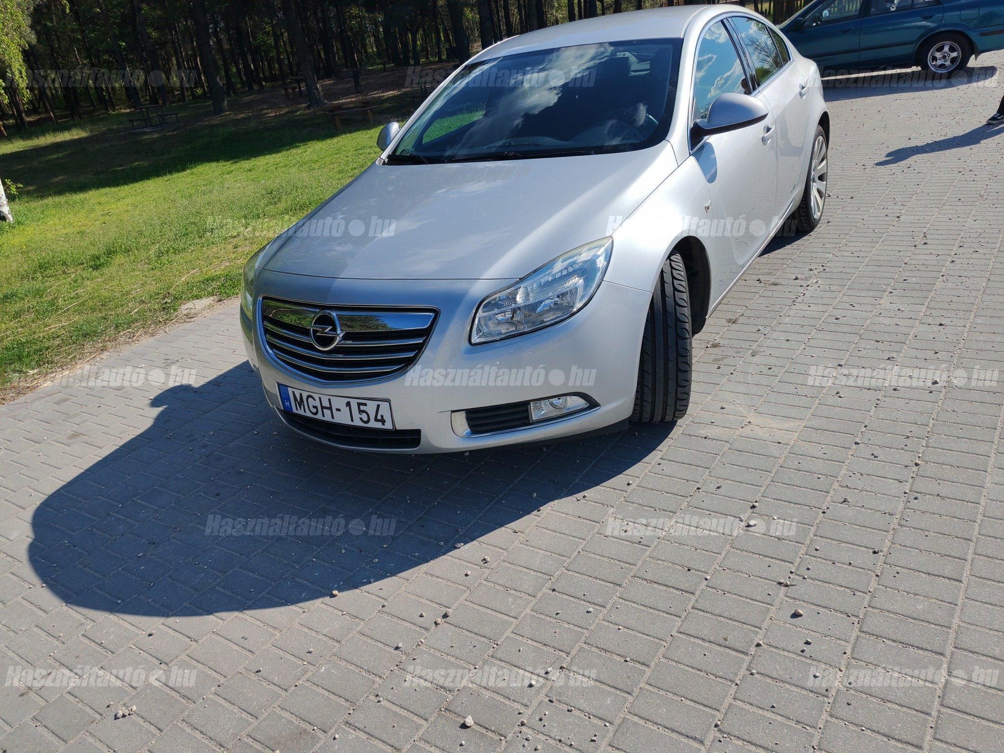 OPEL INSIGNIA 2011/3 - 1