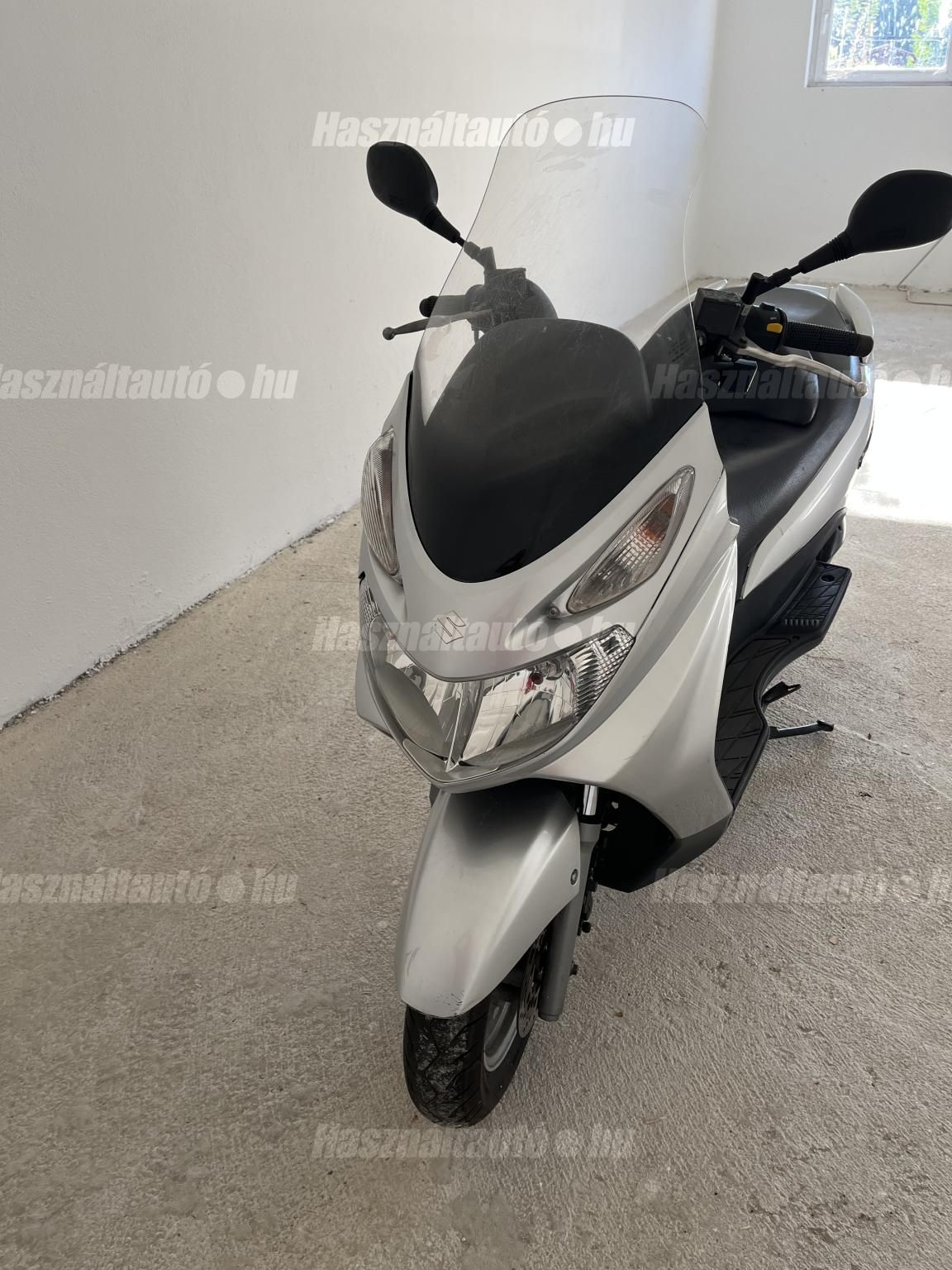 SUZUKI UH 125 BURGMAN 2006/4 - 1