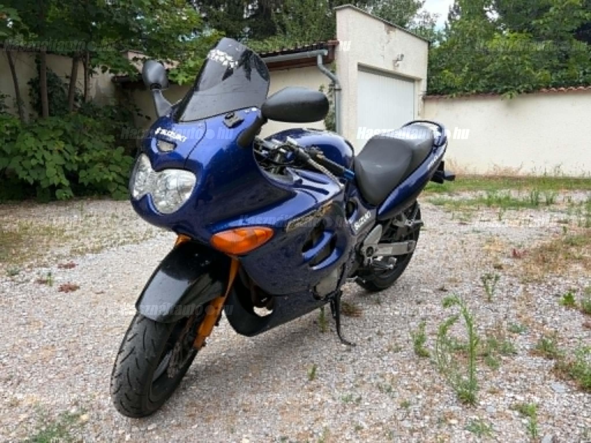 SUZUKI GSX 750 F 2004/4 - 1