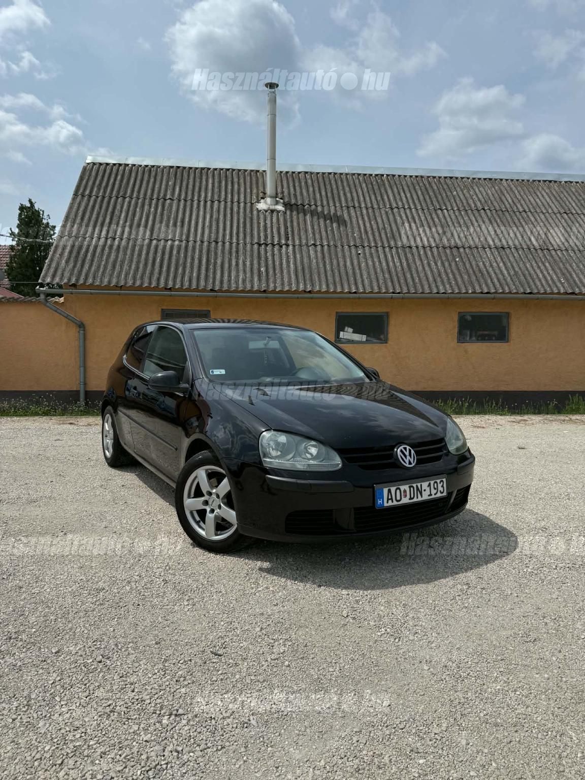 VOLKSWAGEN GOLF V 2004/8 - 1