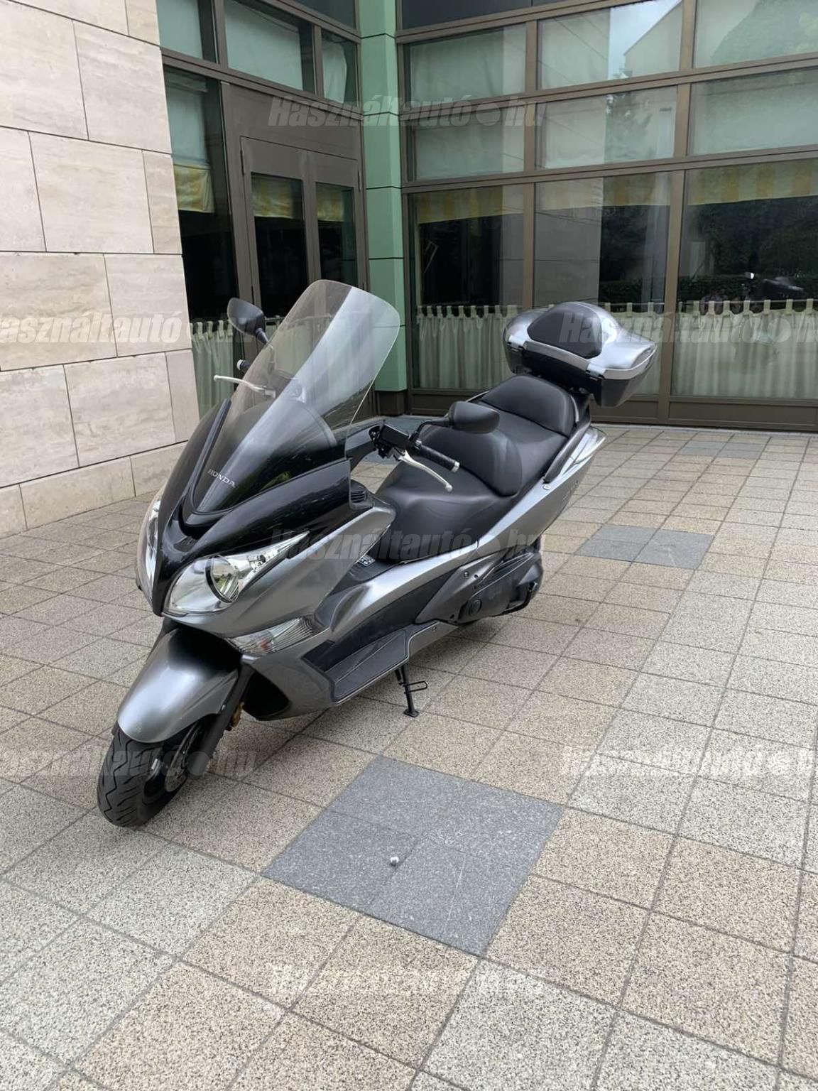 HONDA SW-T 600 2011 - 1