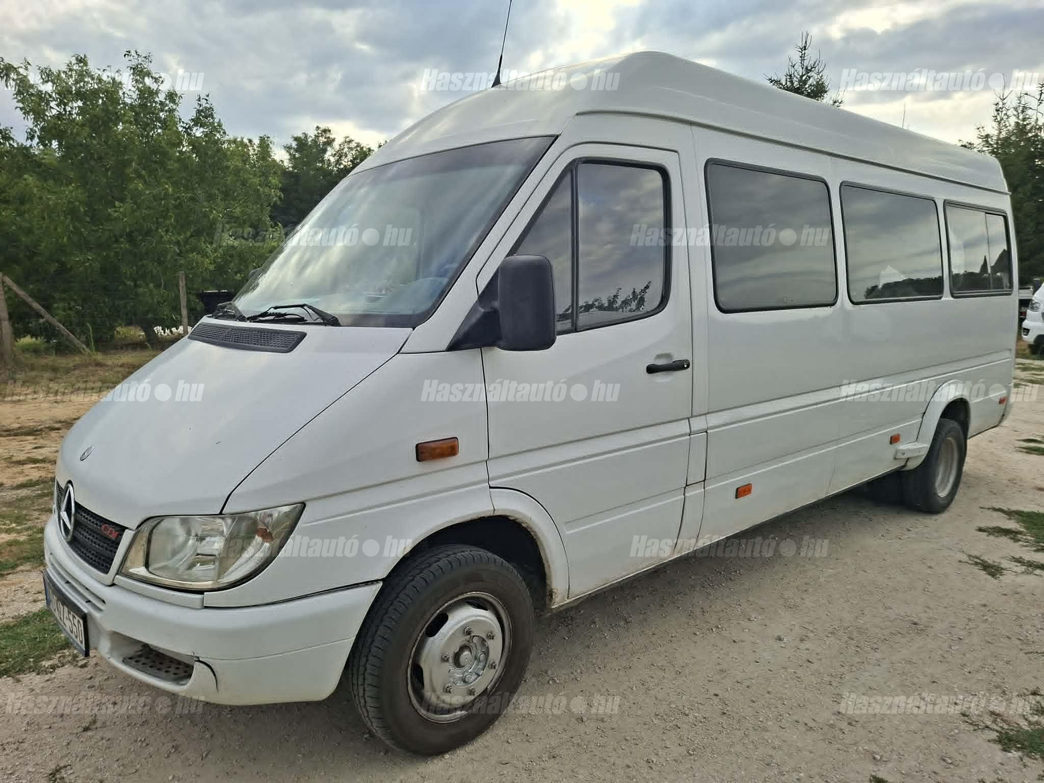 MERCEDES-BENZ 2003/7 - 1