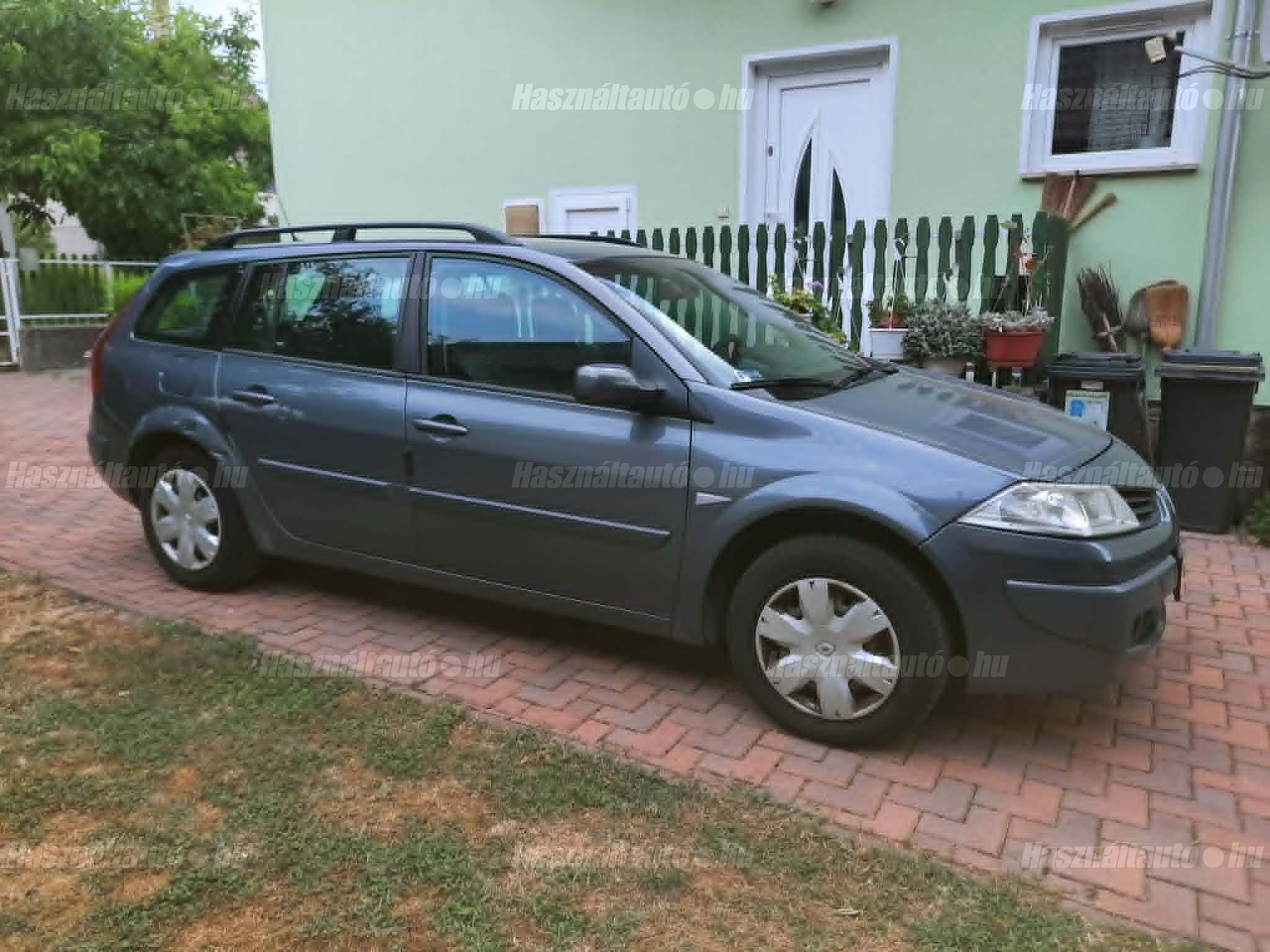 RENAULT MEGANE 2008/3 - 1