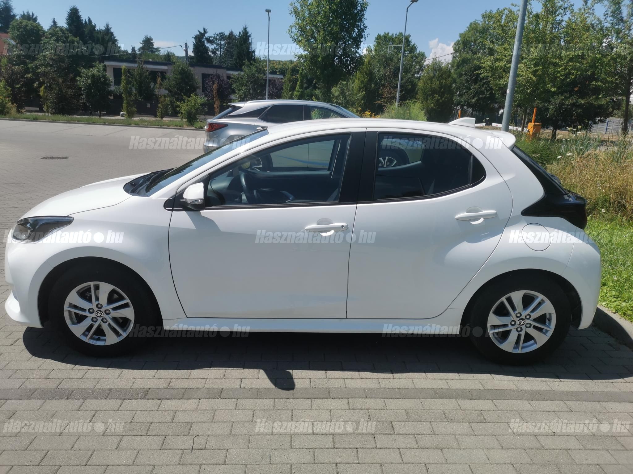 TOYOTA YARIS 2024/7 - 1
