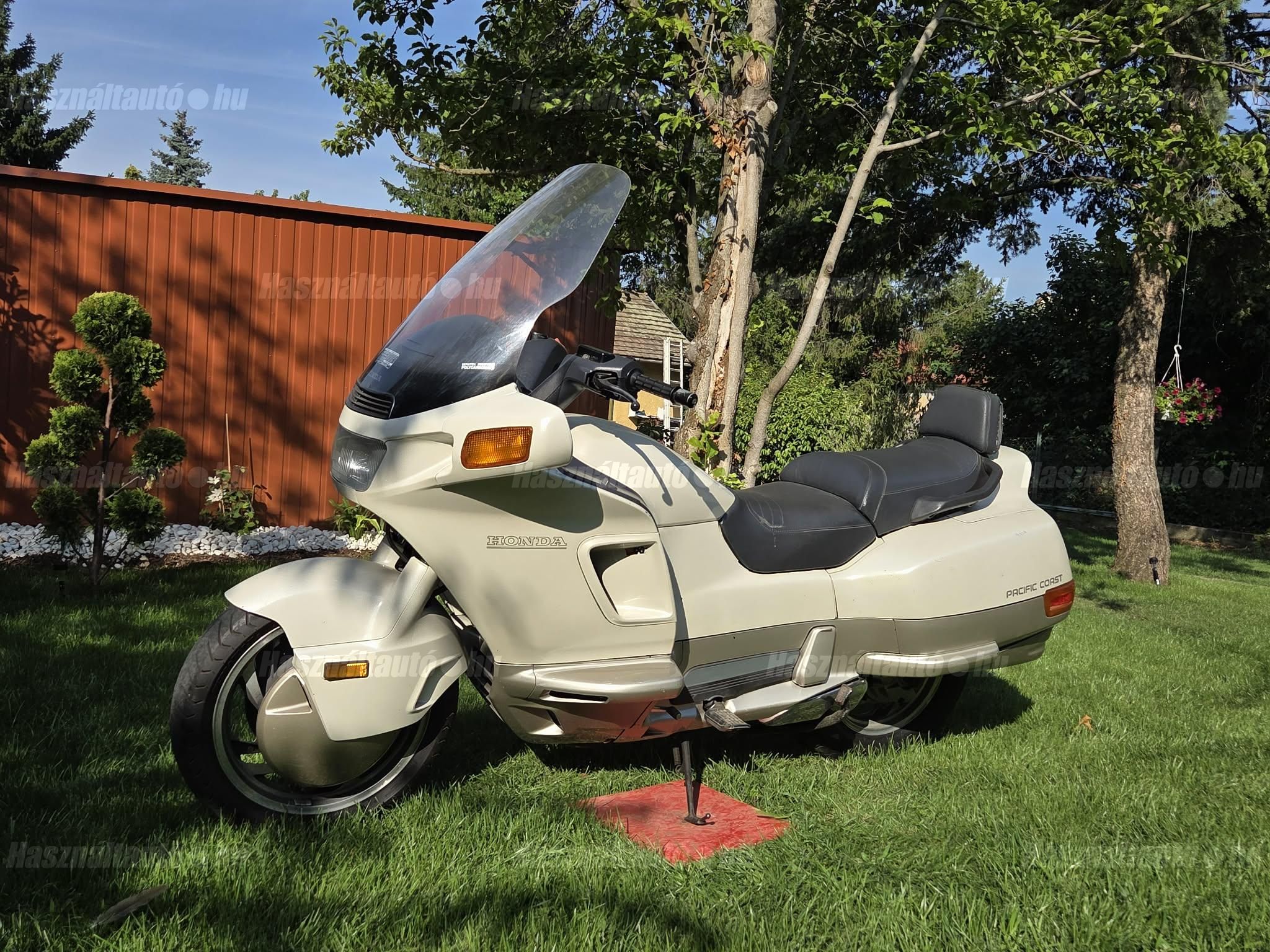 HONDA PC 800 PACIFIC COAST 1992/4 - 1