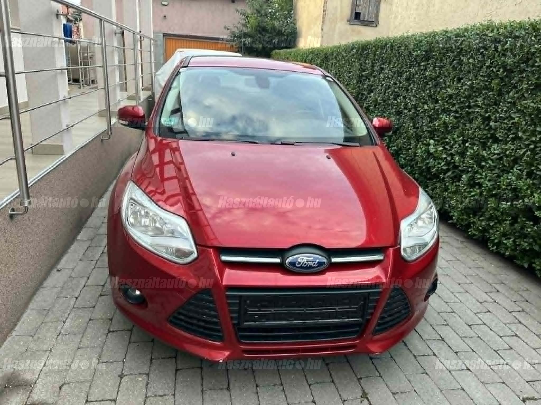 FORD FOCUS 2012/6 - 1