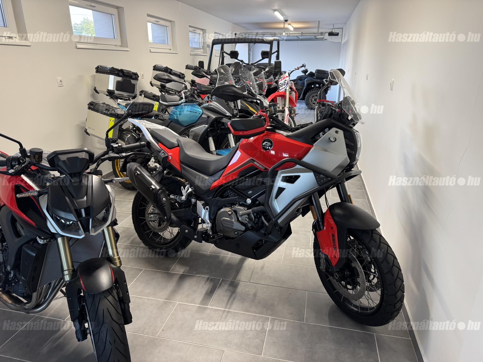 QJMOTOR SVT 650X 2026 - 1