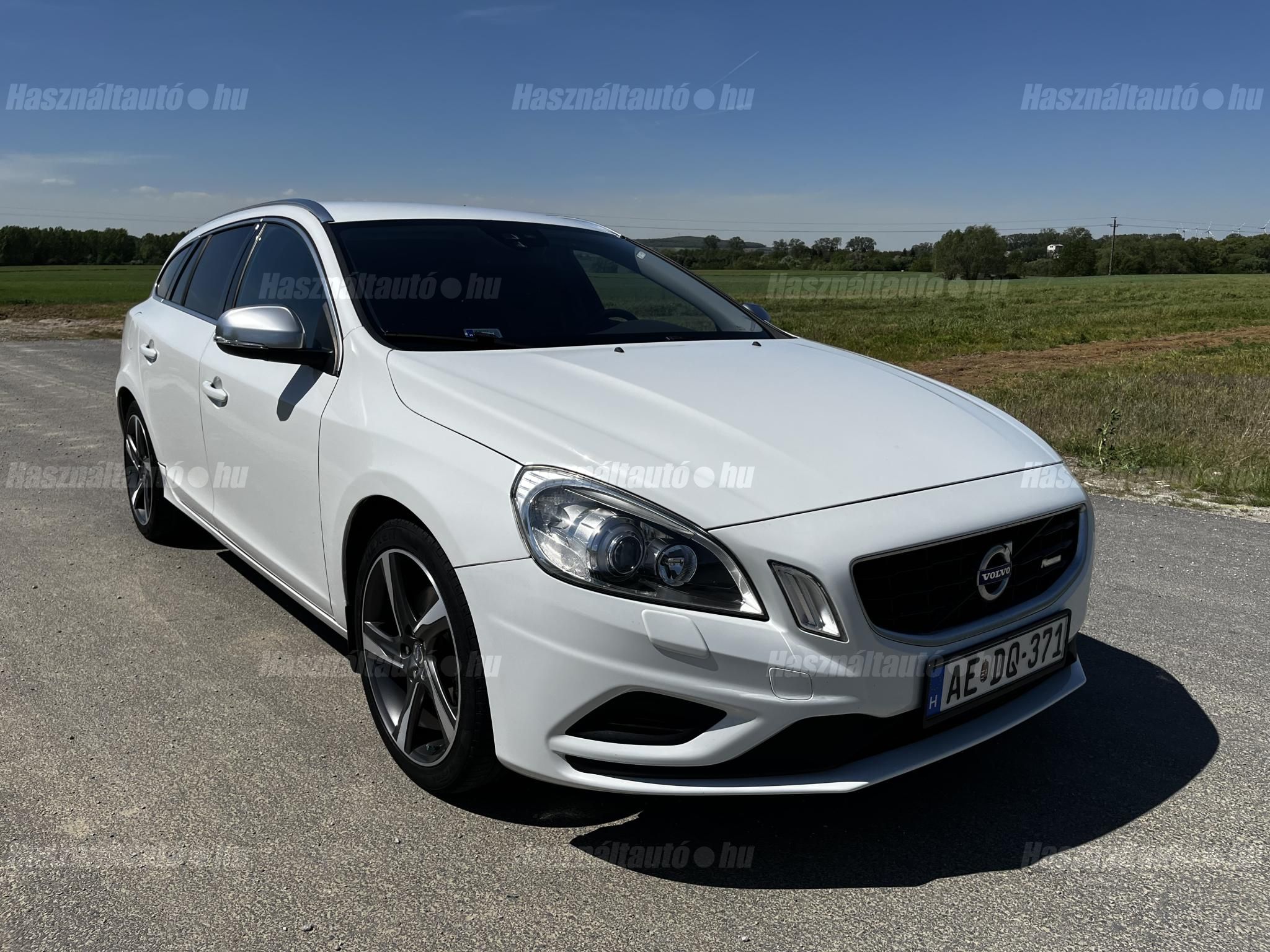 VOLVO V60 2012/10 - 1