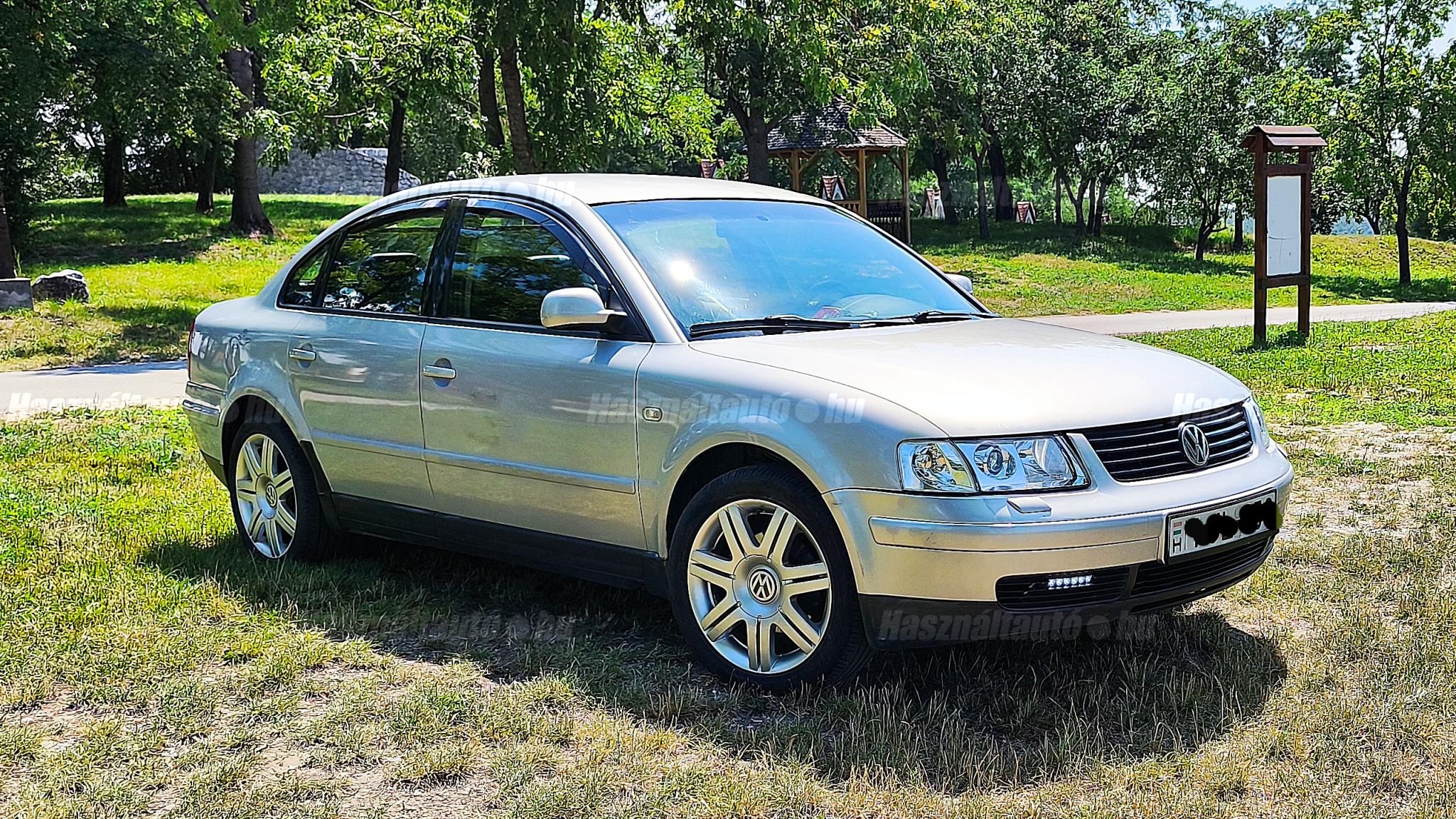 VOLKSWAGEN PASSAT V 1998/6 - 1