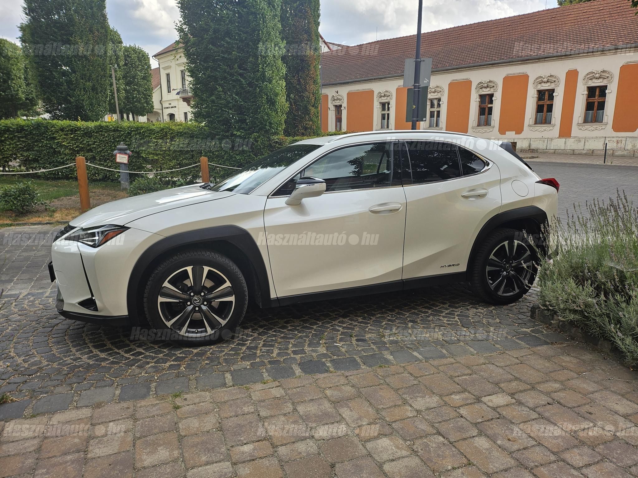 LEXUS UX 2019/7 - 1