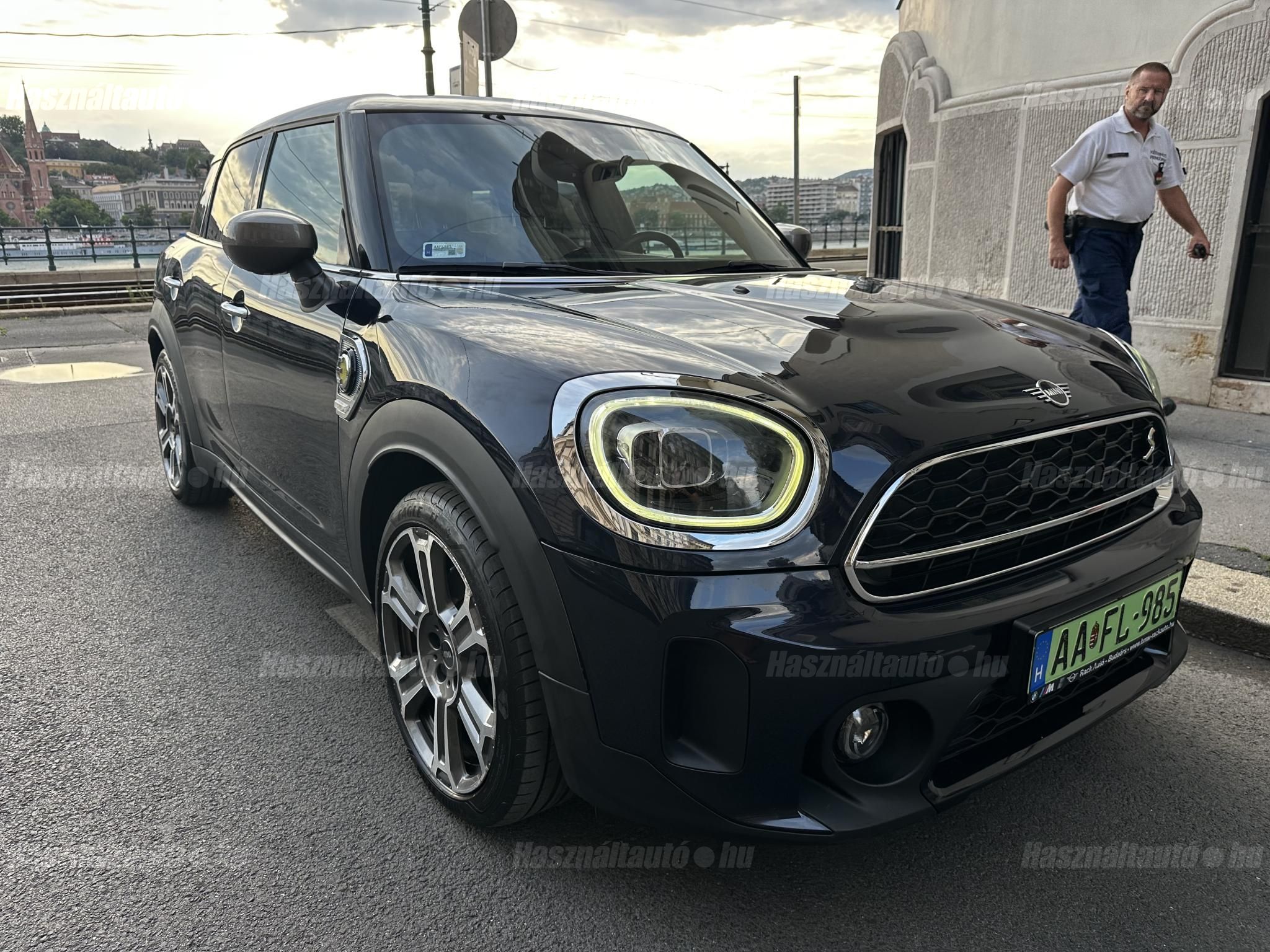 MINI COUNTRYMAN 2022/8 - 1