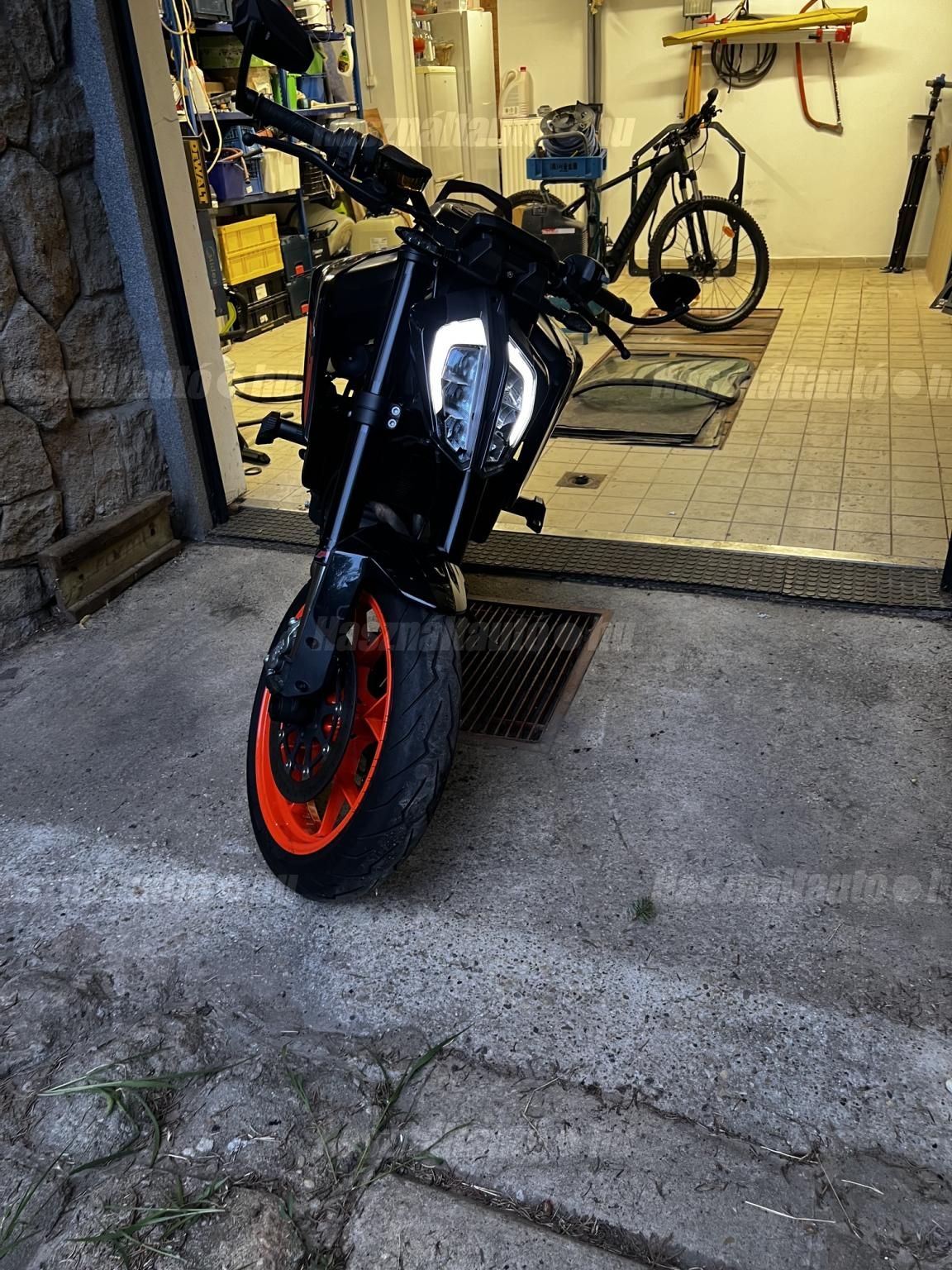 KTM 790 DUKE 2020 - 1