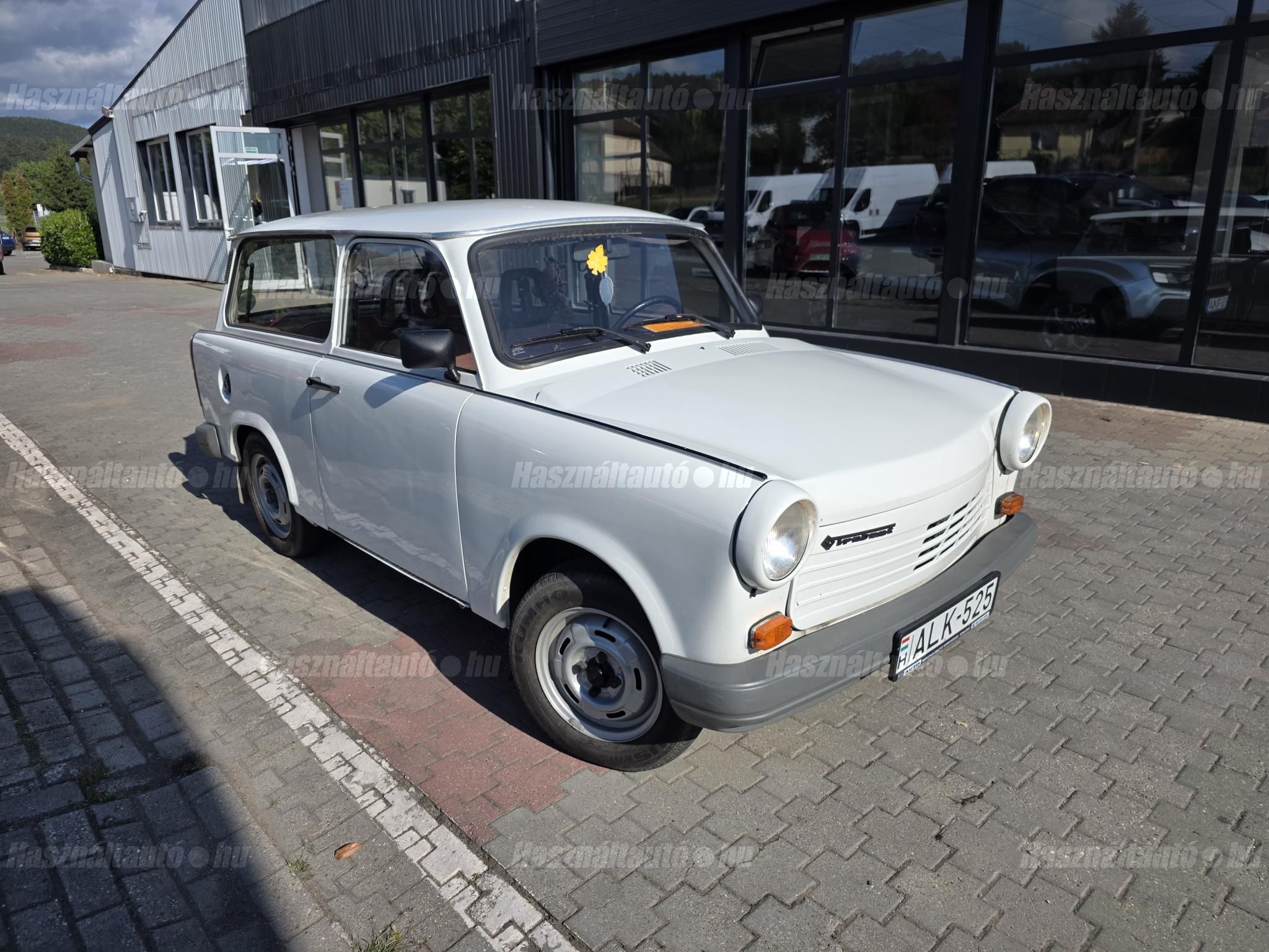 TRABANT 1.1 1990/12 - 1