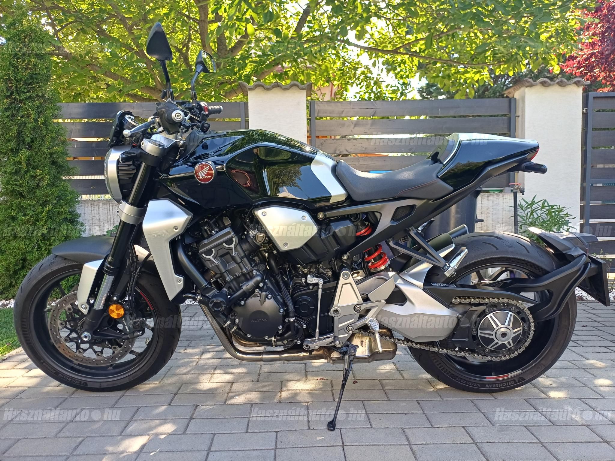 HONDA CB 1000 R+ ABS 2018/7 - 1