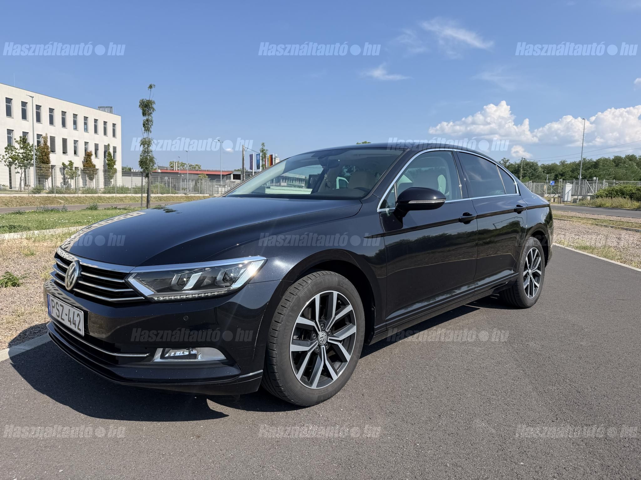 VOLKSWAGEN PASSAT VIII 2018/3 - 1
