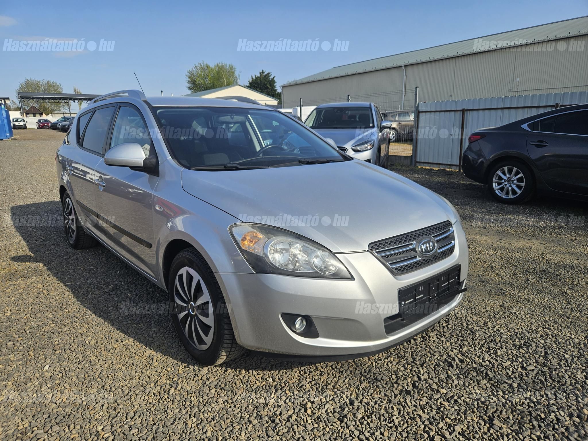 KIA CEE'D 2008/6 - 1