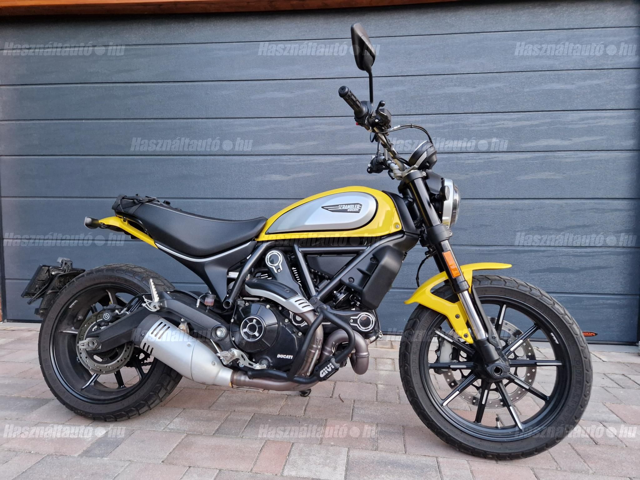 DUCATI SCRAMBLER ICON 2021/8 - 1