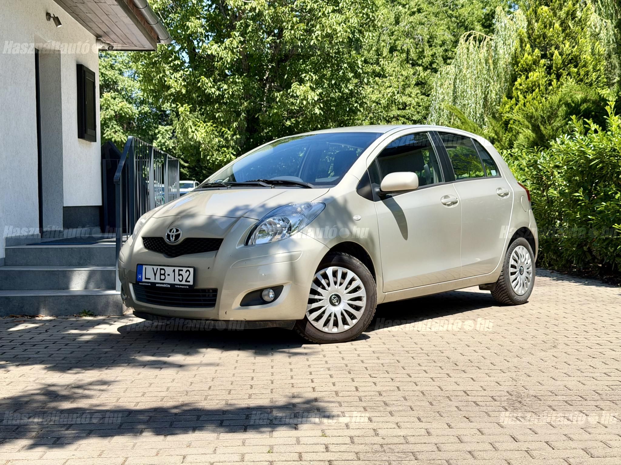 TOYOTA YARIS 2011/9 - 1