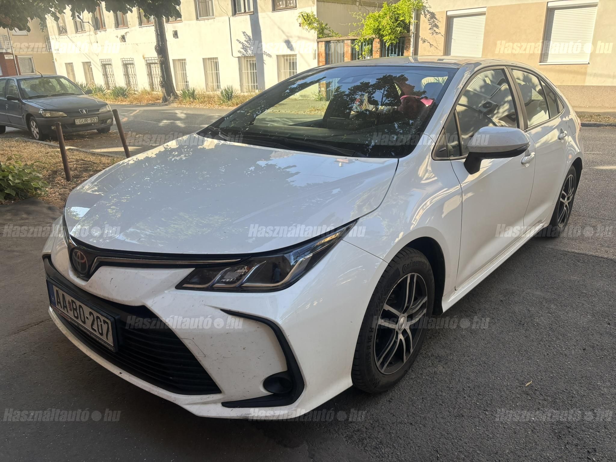 TOYOTA COROLLA 2022/9 - 1