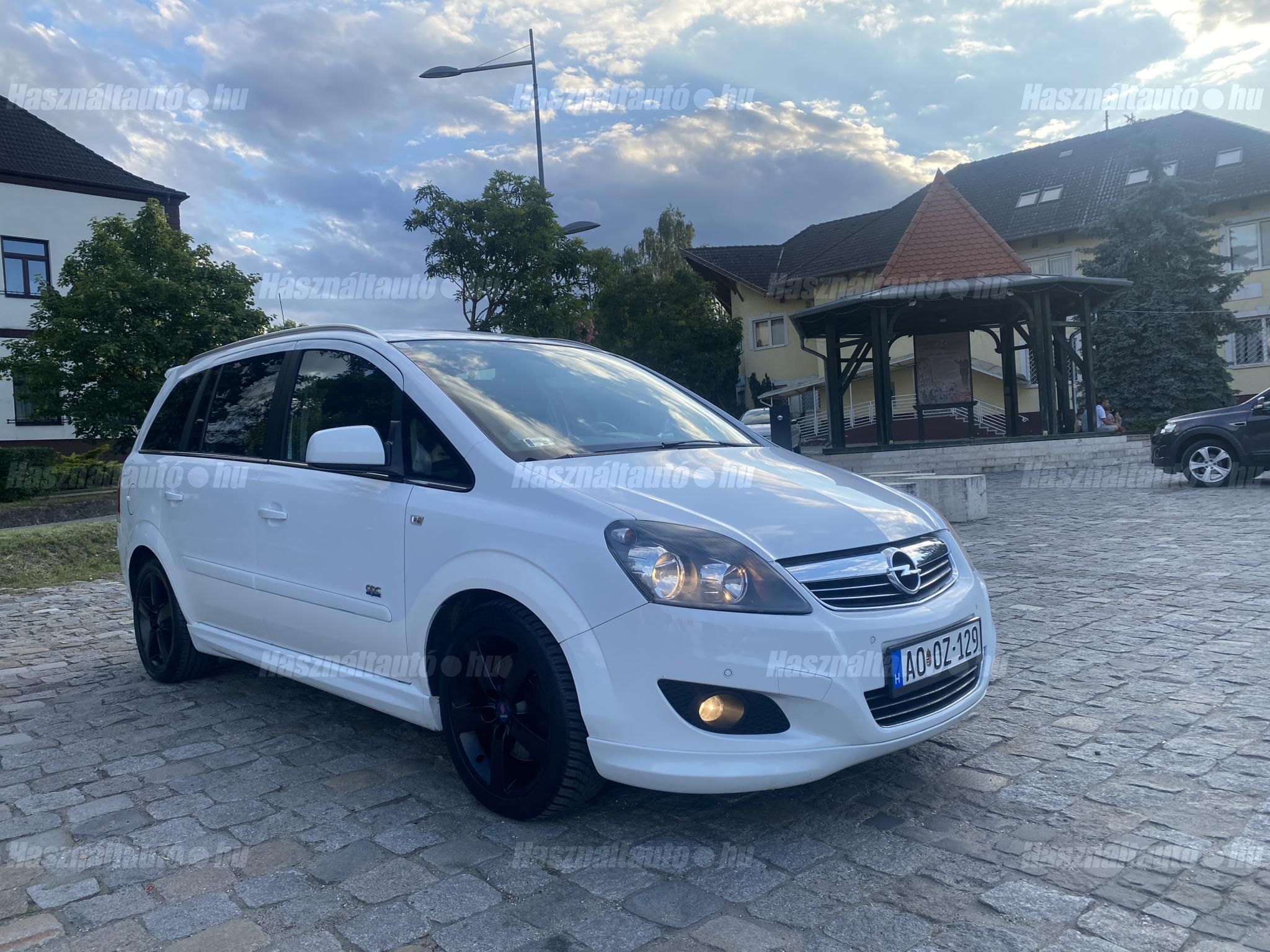 OPEL ZAFIRA 2011/5 - 1