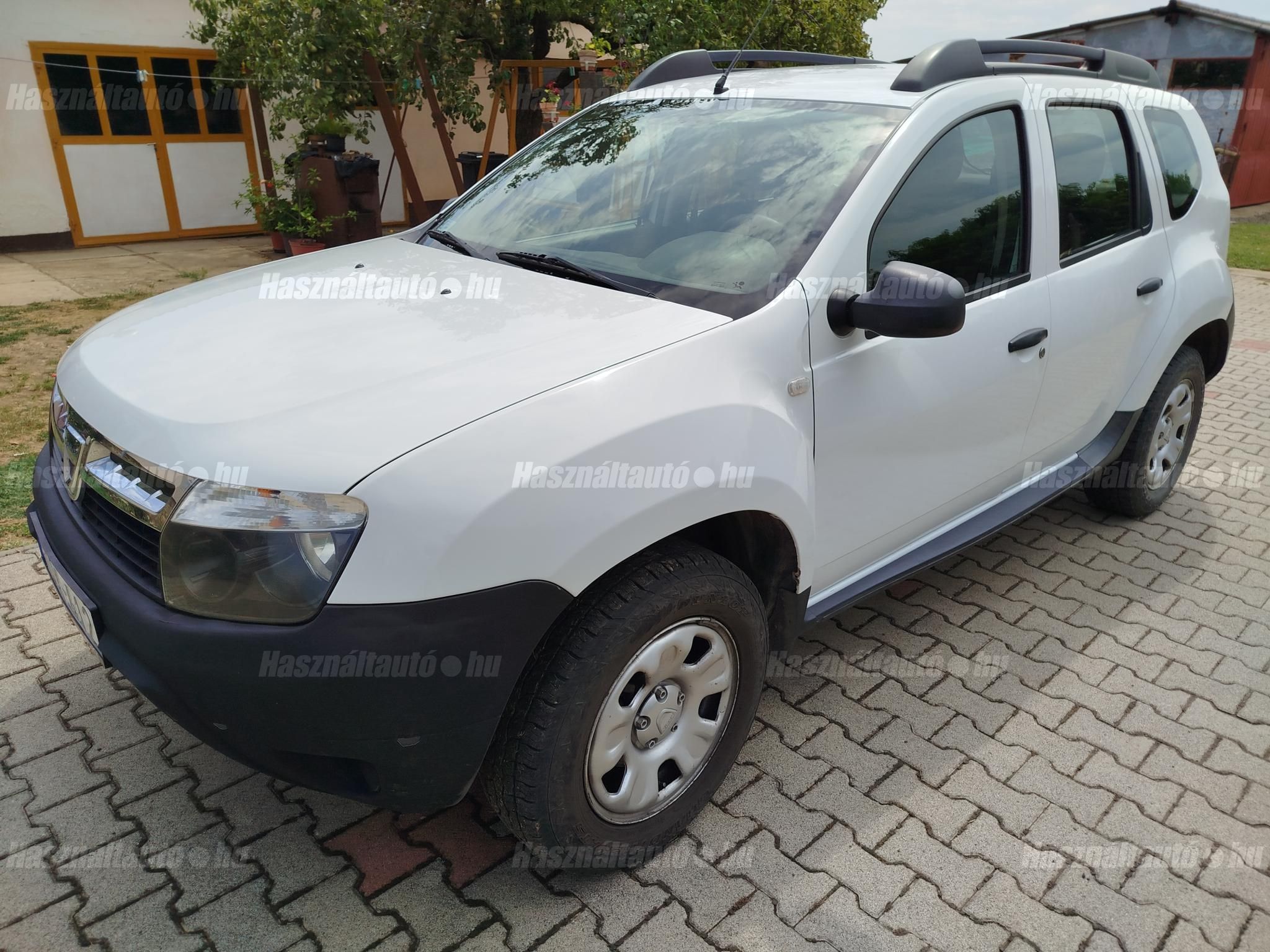 DACIA DUSTER 2012 - 1