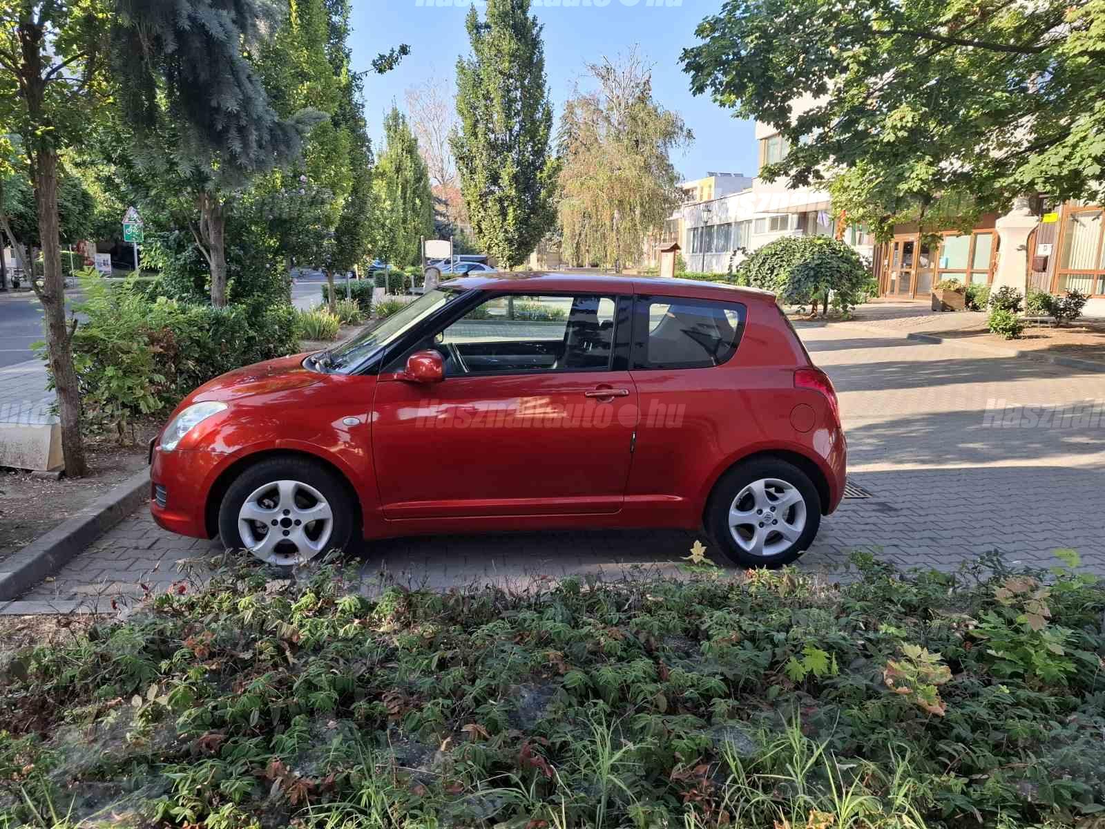 SUZUKI SWIFT 2009/3 - 1