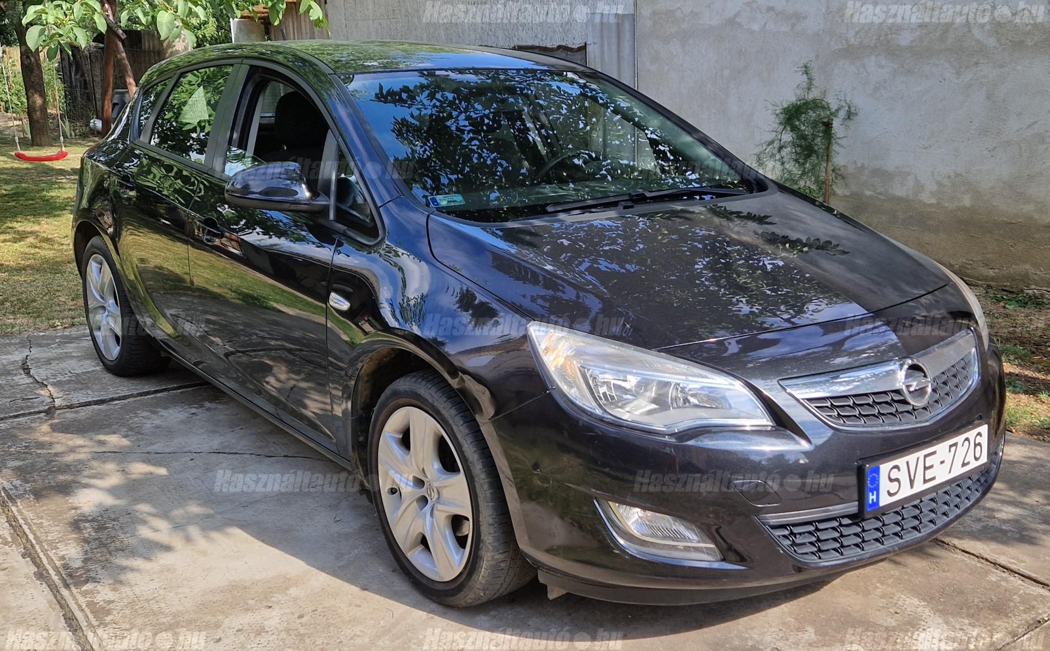 OPEL ASTRA J 2011/12 - 1