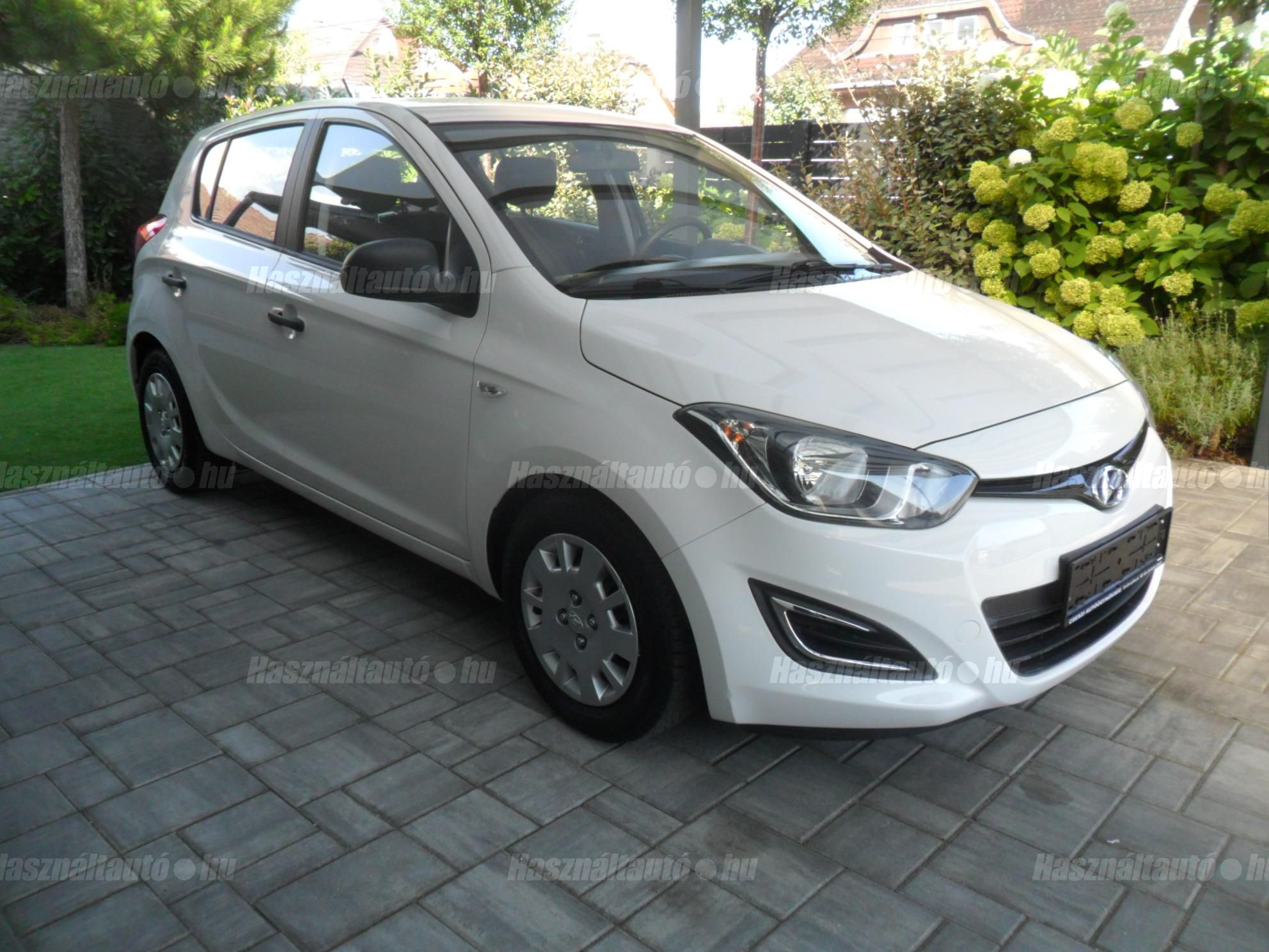 HYUNDAI I20 2013/5 - 1