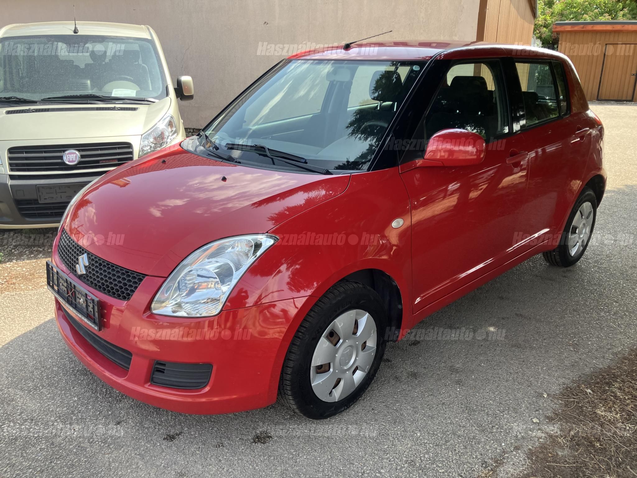 SUZUKI SWIFT 2011/5 - 1