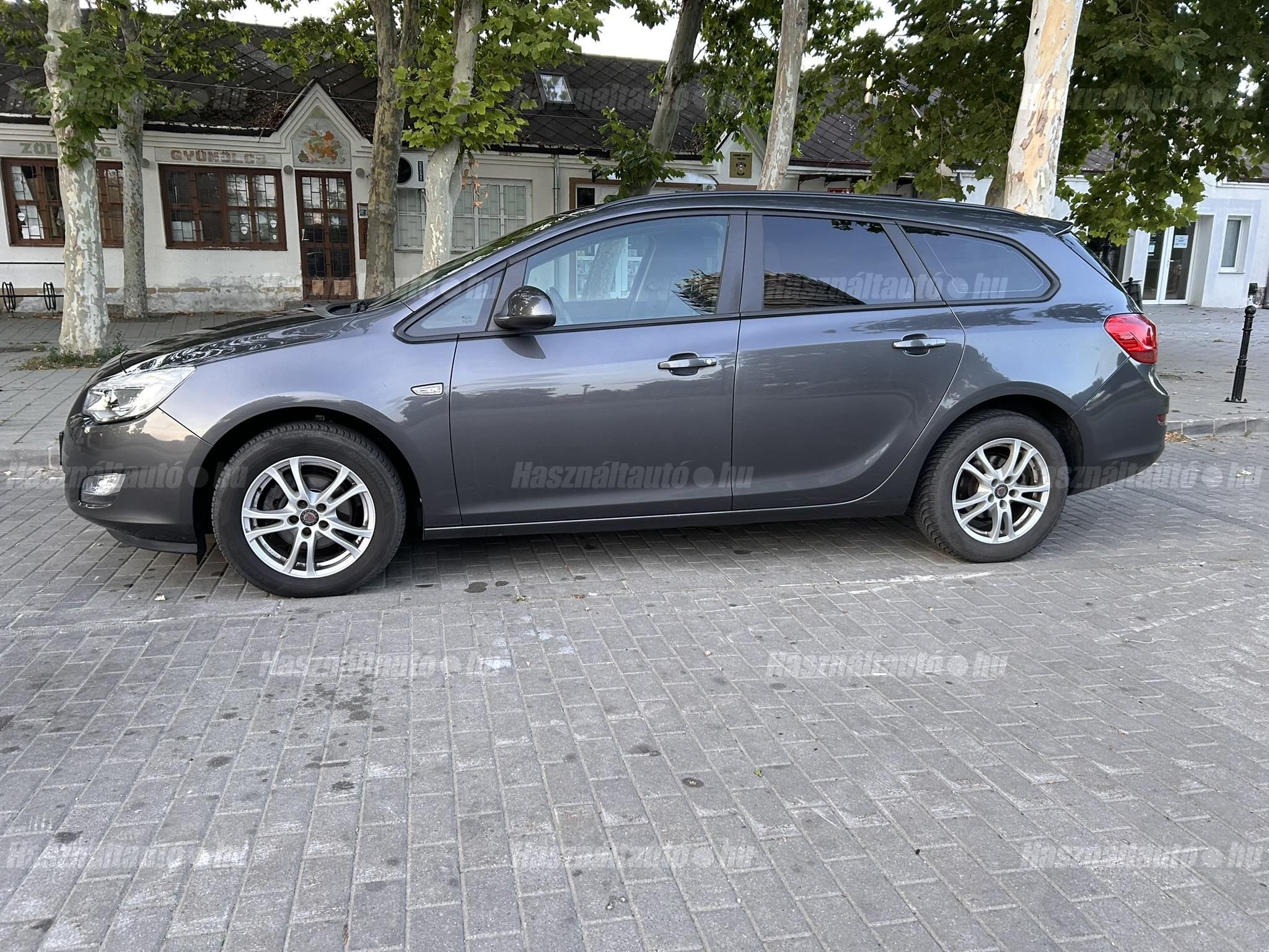 OPEL ASTRA J 2012/8 - 1