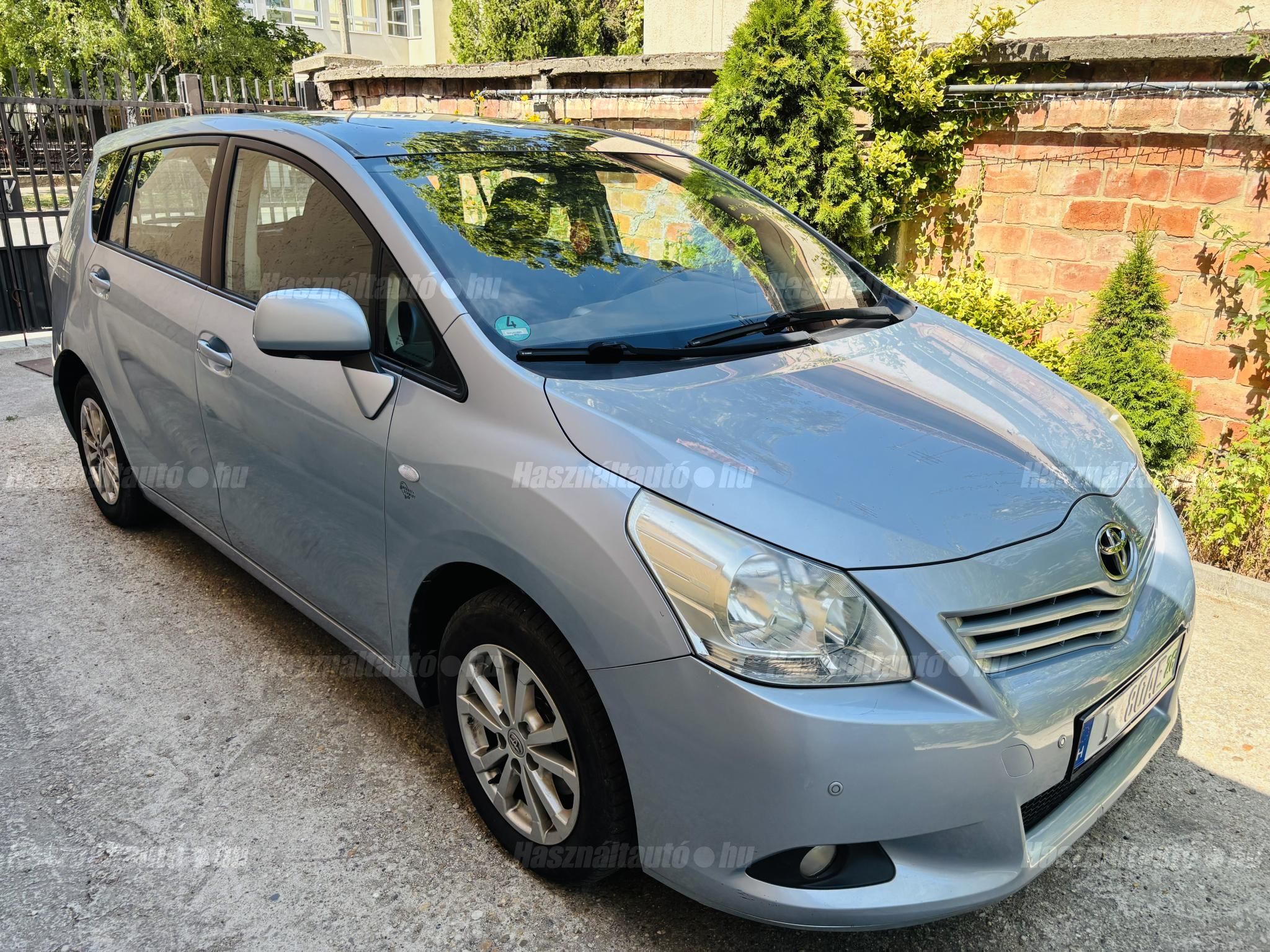 TOYOTA VERSO 2011/10 - 1